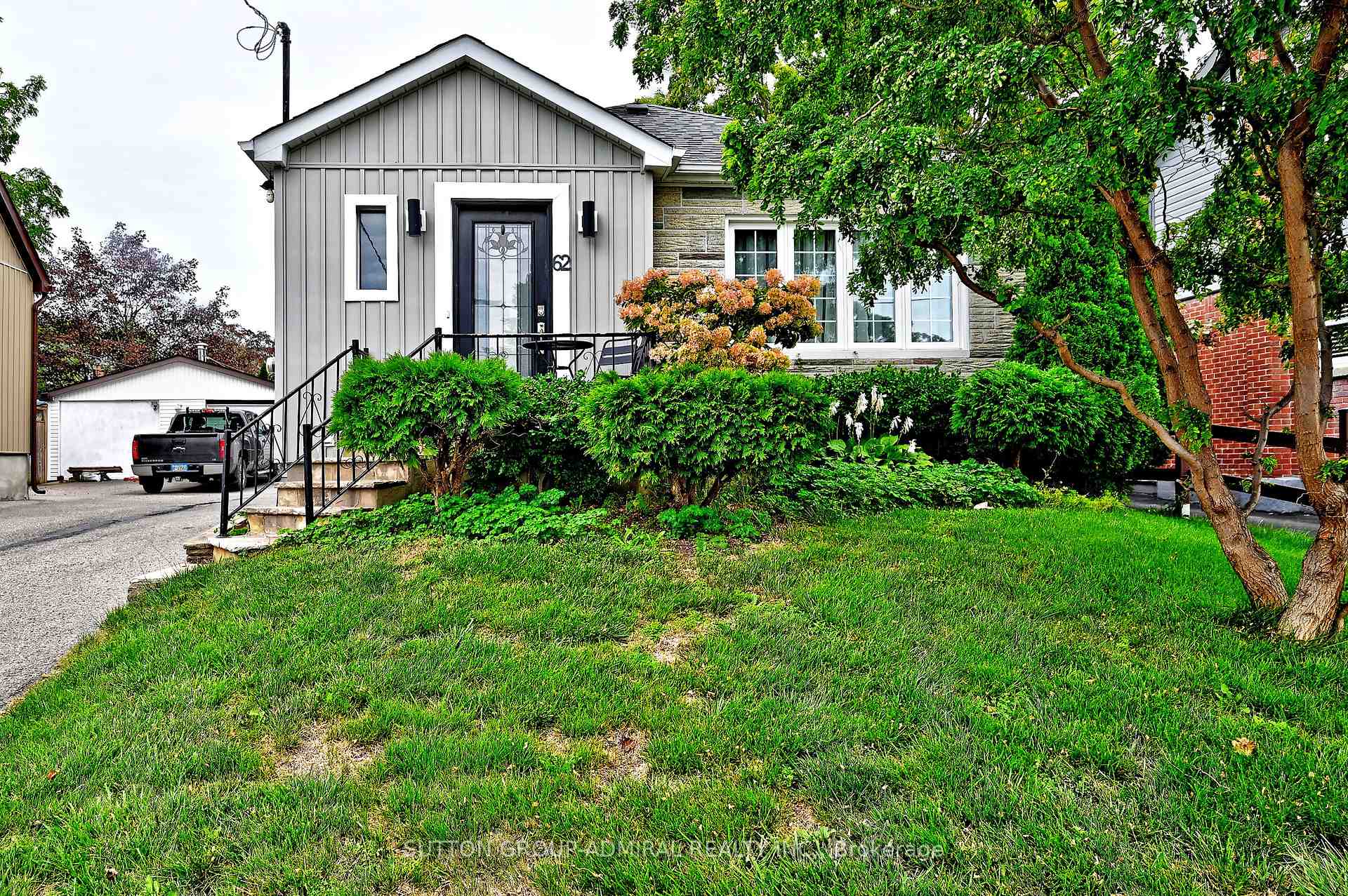 Photo 2 of 62 Wilson Road S, Oshawa, Central — HOMEH