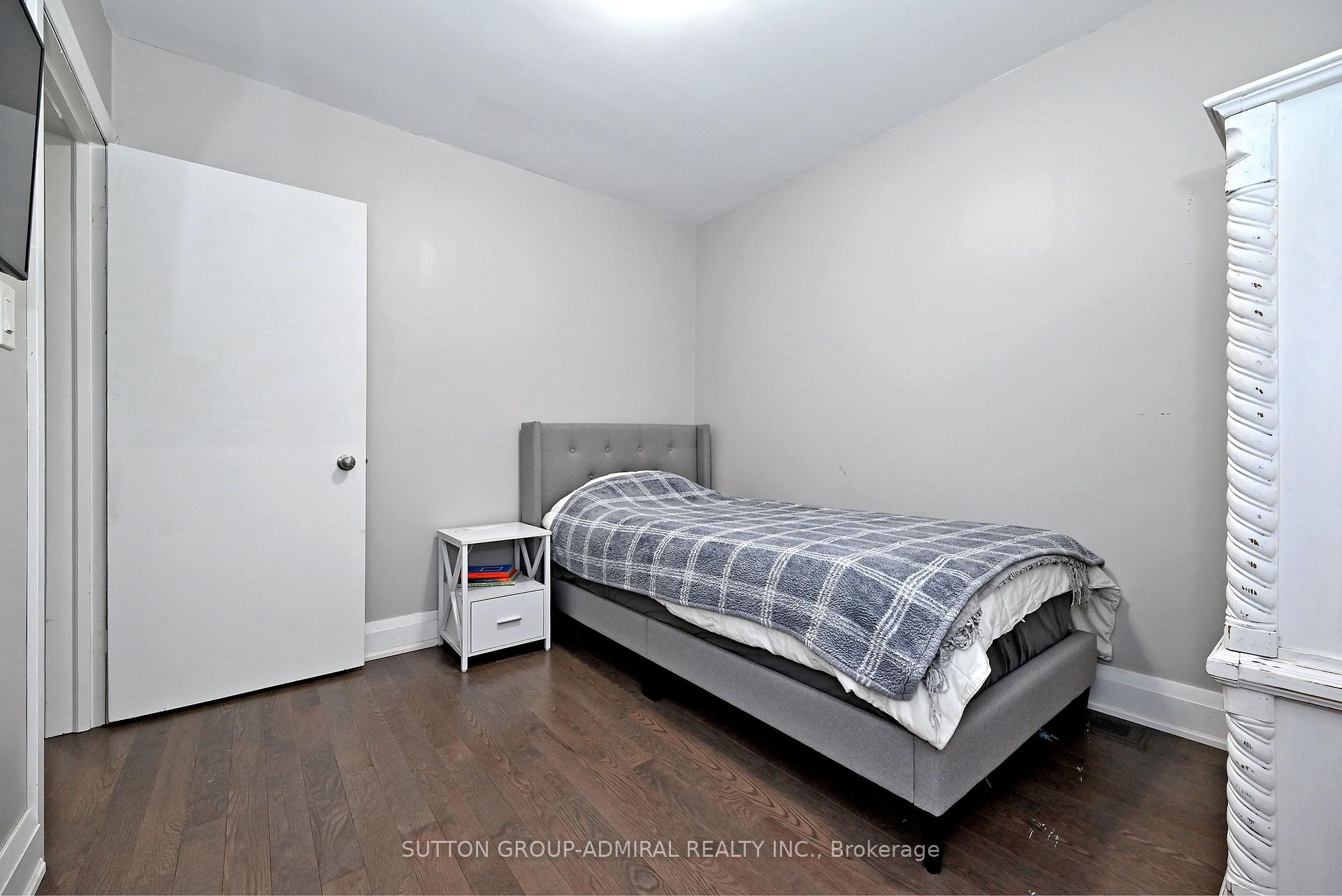Photo 13 of 62 Wilson Road S, Oshawa, Central — HOMEH