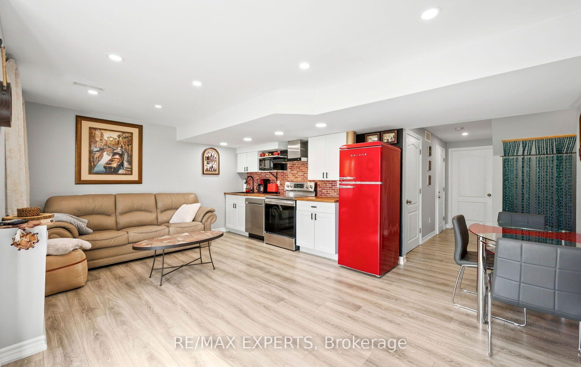 Photo 41 of 939 Green Street, Innisfil, Lefroy — HOMEH