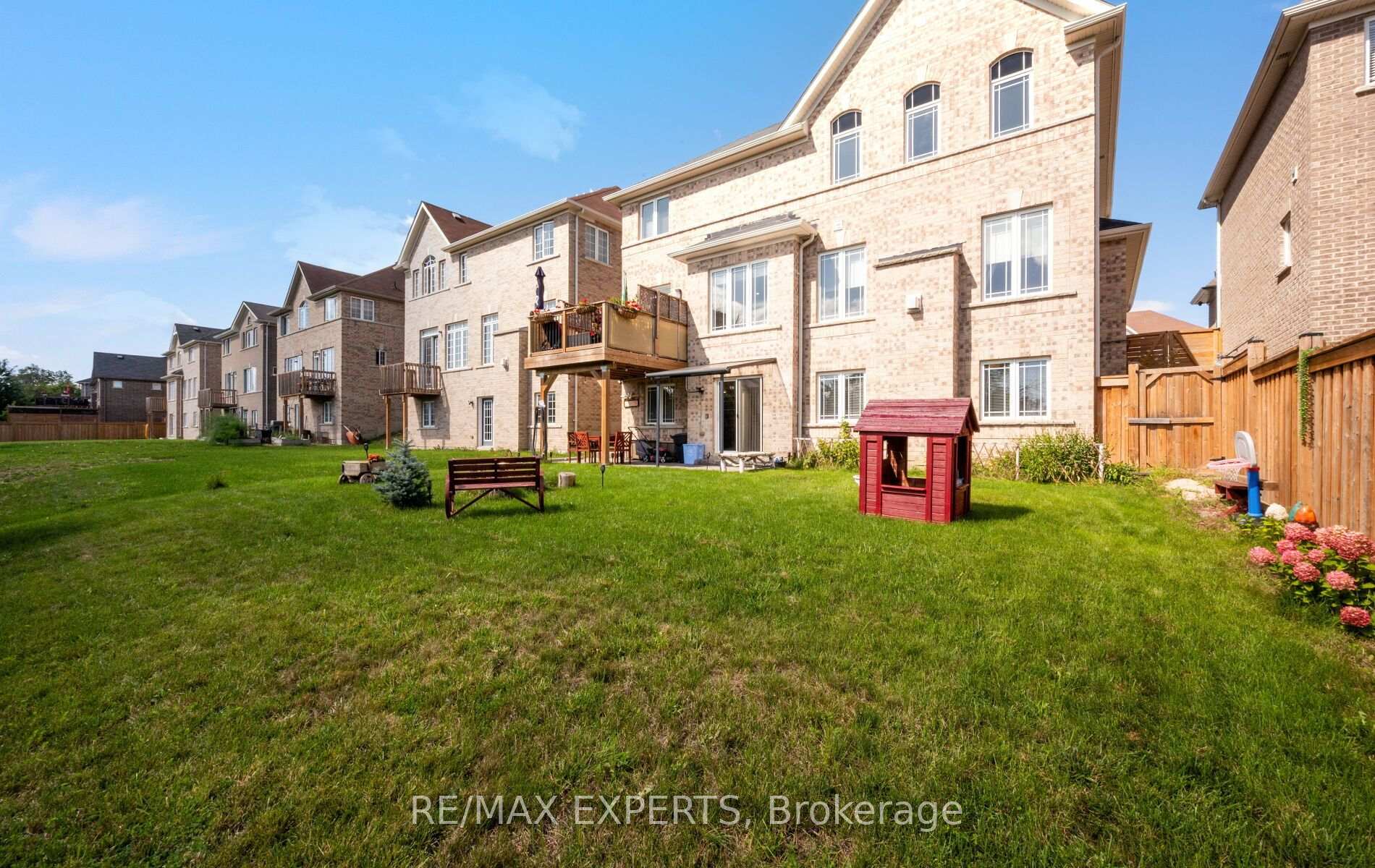 Photo 48 of 939 Green Street, Innisfil, Lefroy — HOMEH