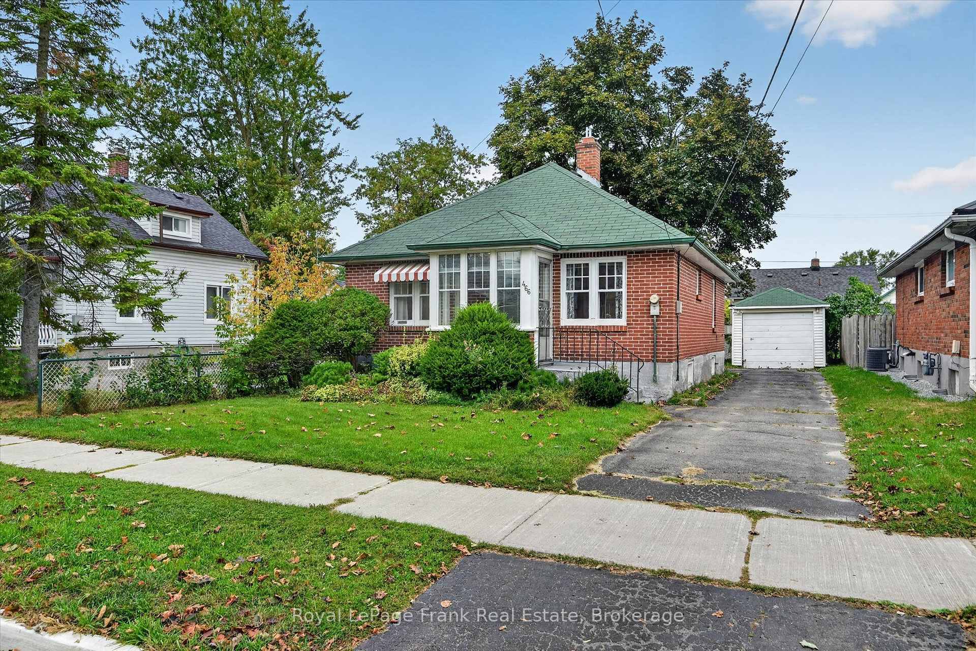 Photo 3 of 466 Edison Avenue, Peterborough, Otonabee Ward 1 — HOMEH