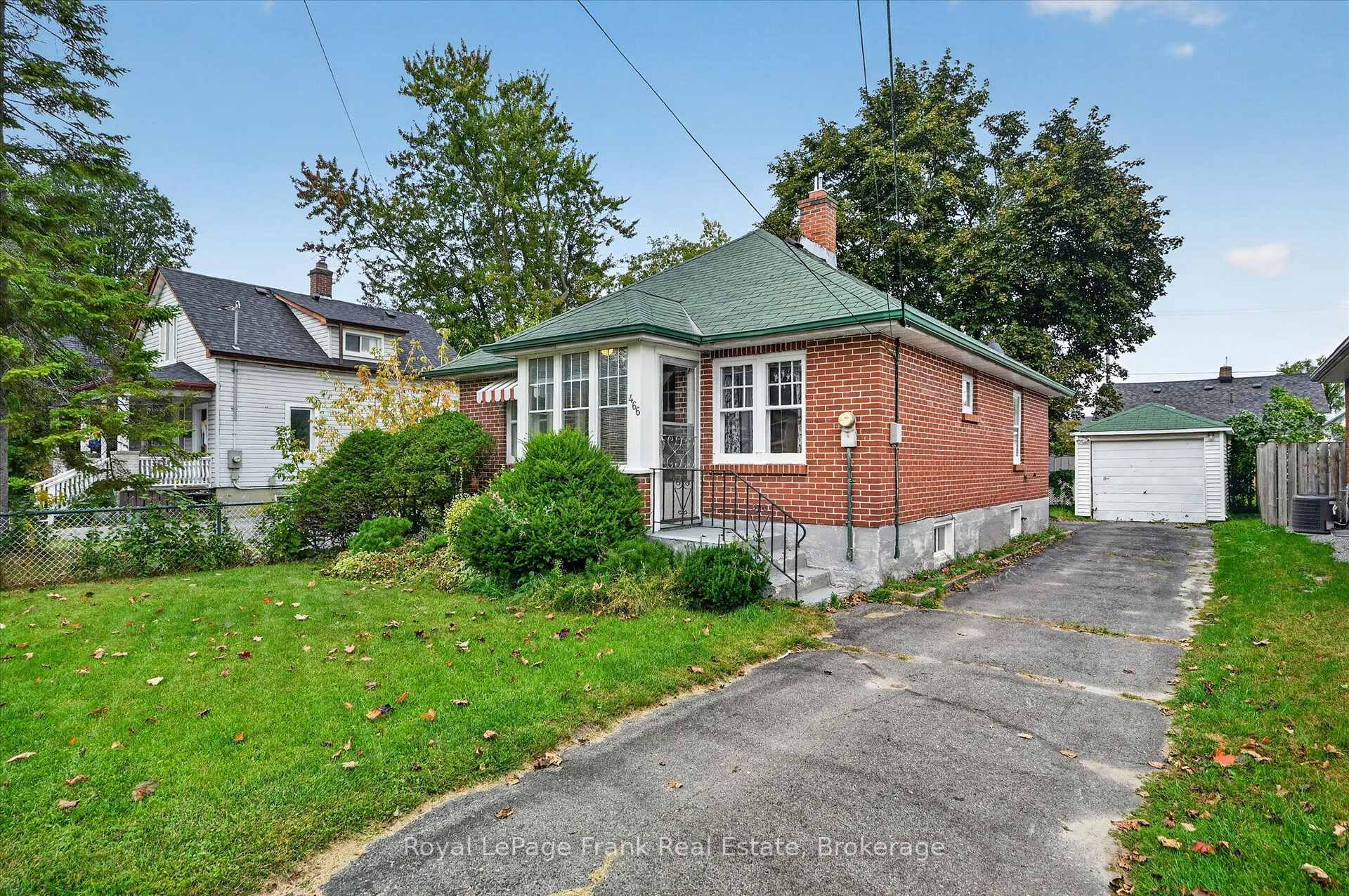 Photo 4 of 466 Edison Avenue, Peterborough, Otonabee Ward 1 — HOMEH