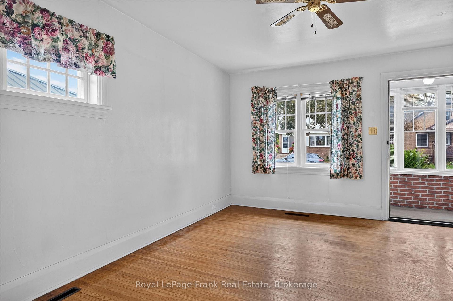 Photo 10 of 466 Edison Avenue, Peterborough, Otonabee Ward 1 — HOMEH