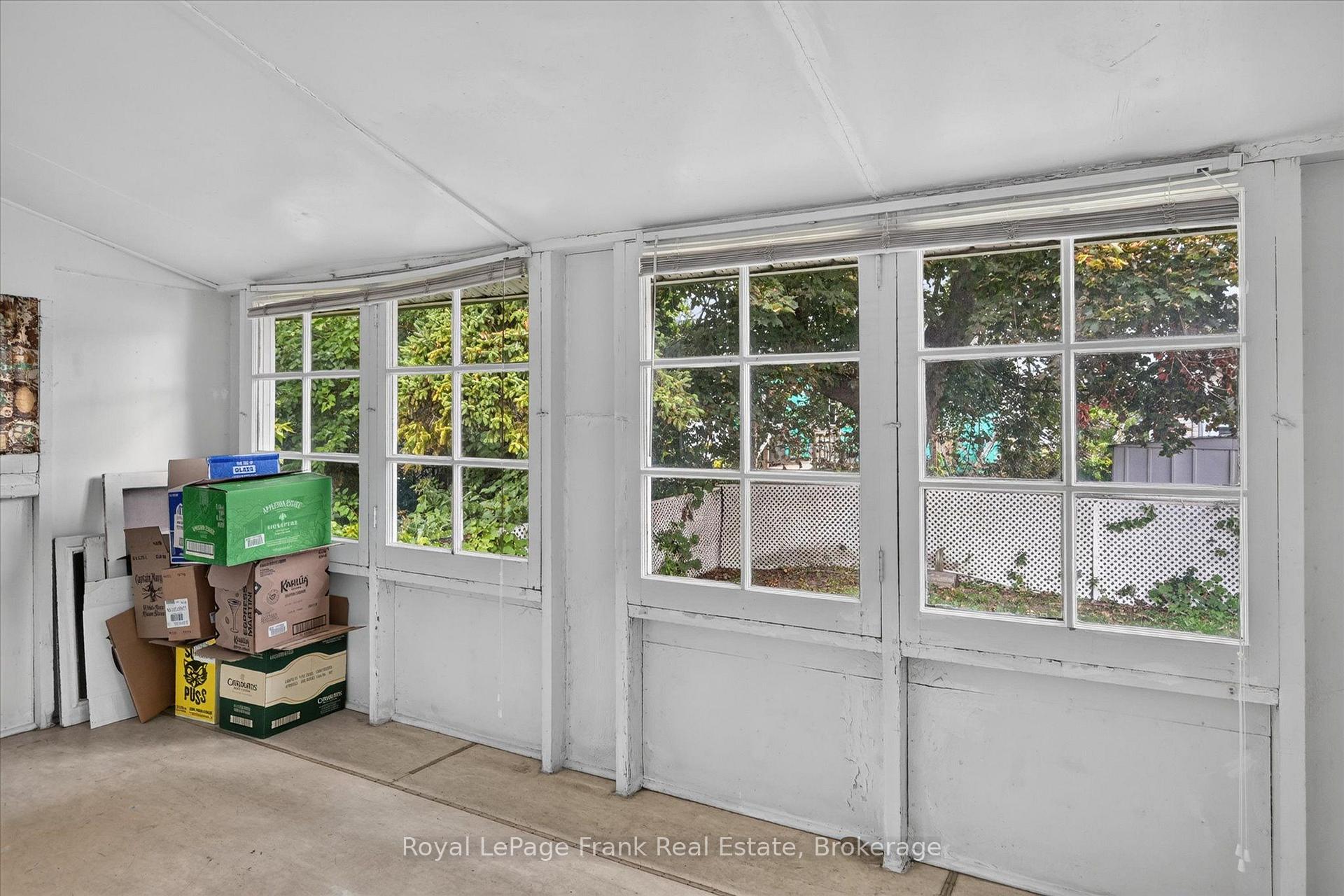 Photo 19 of 466 Edison Avenue, Peterborough, Otonabee Ward 1 — HOMEH