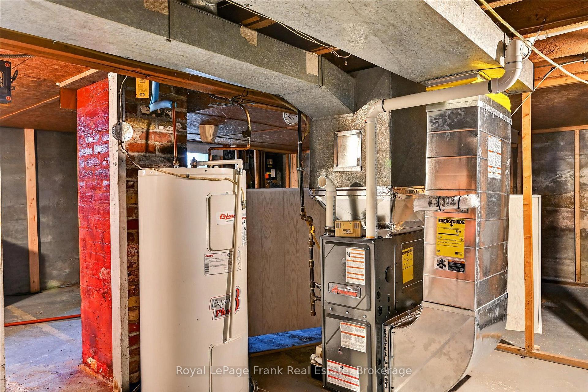 Photo 31 of 466 Edison Avenue, Peterborough, Otonabee Ward 1 — HOMEH