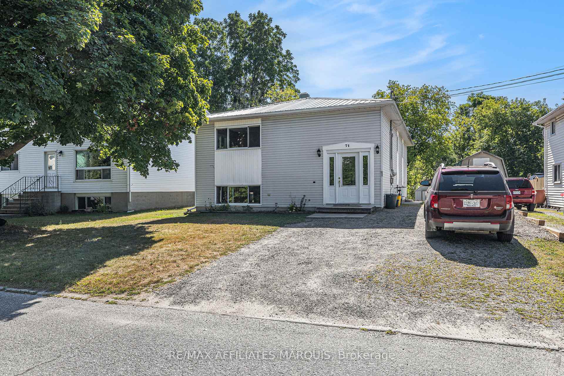 Photo 2 of 71 Stephen Street, Smiths Falls, Smiths Falls — HOMEH