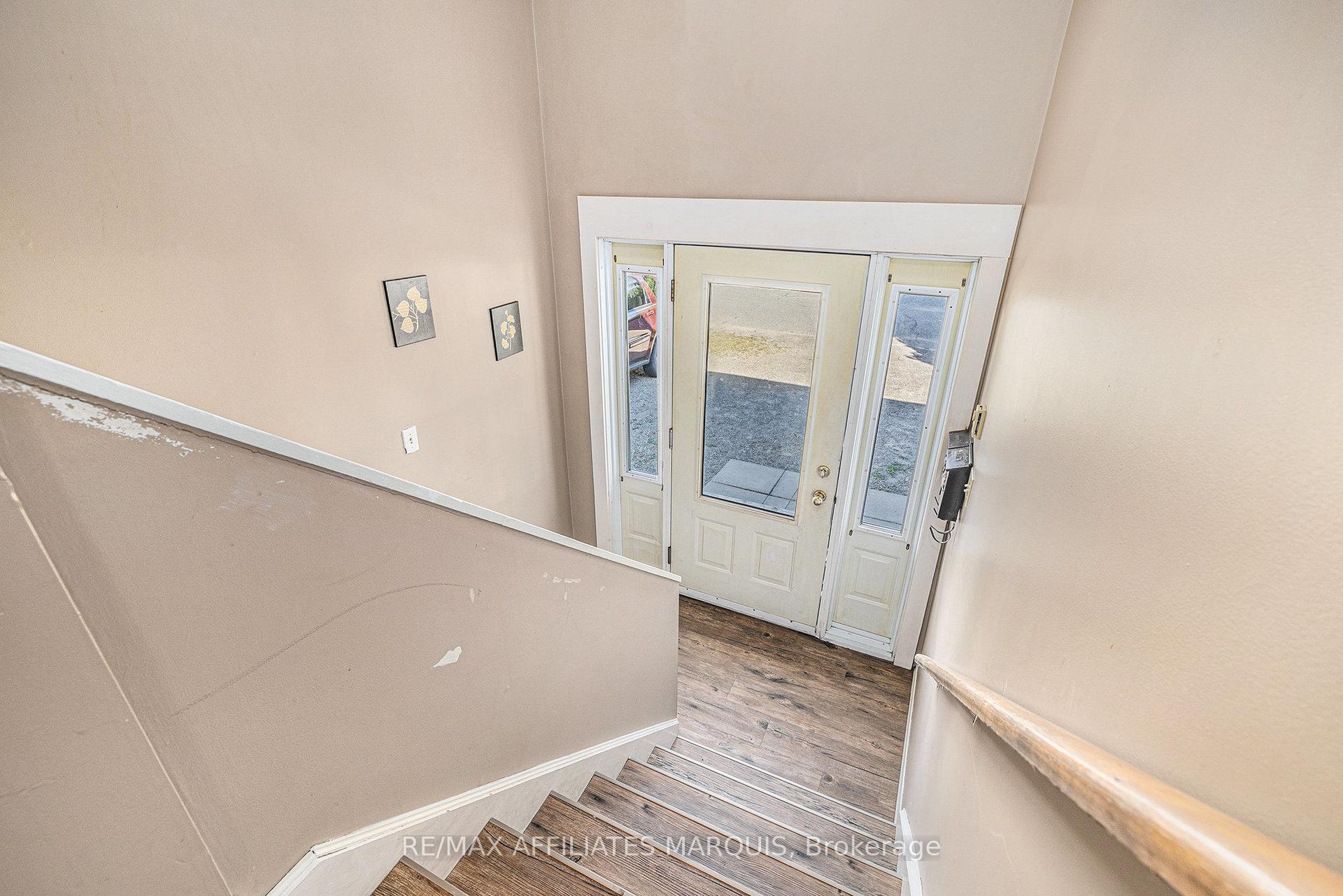 Photo 5 of 71 Stephen Street, Smiths Falls, Smiths Falls — HOMEH