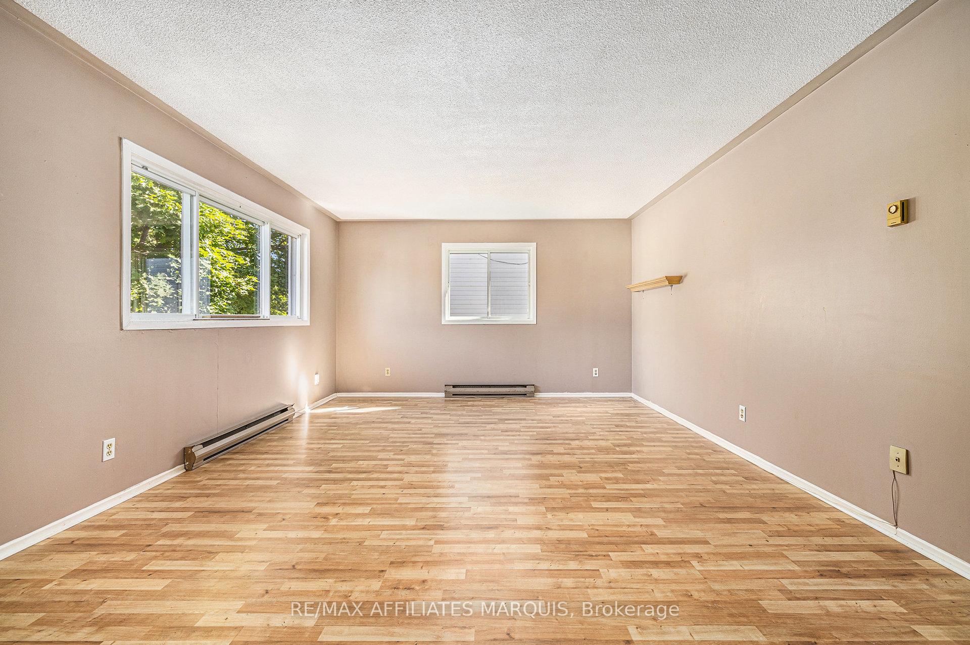 Photo 11 of 71 Stephen Street, Smiths Falls, Smiths Falls — HOMEH