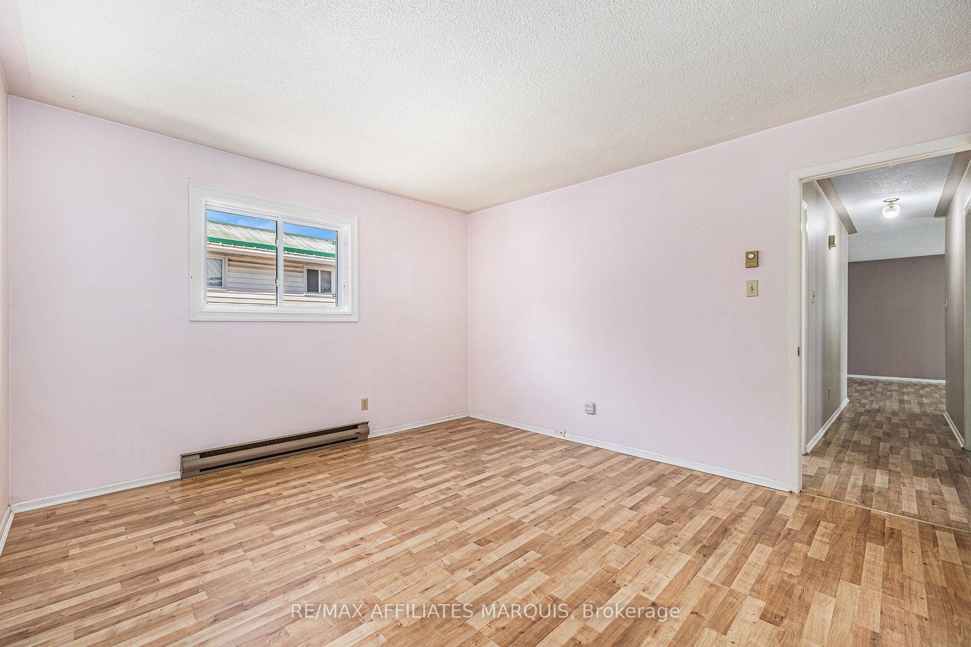 Photo 27 of 71 Stephen Street, Smiths Falls, Smiths Falls — HOMEH