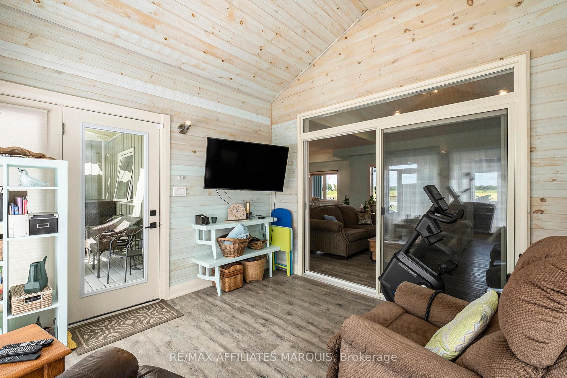 Photo 24 of 100 Summers Road, Rideau Lakes, Rideau Lakes (South Crosby) Twp — HOMEH