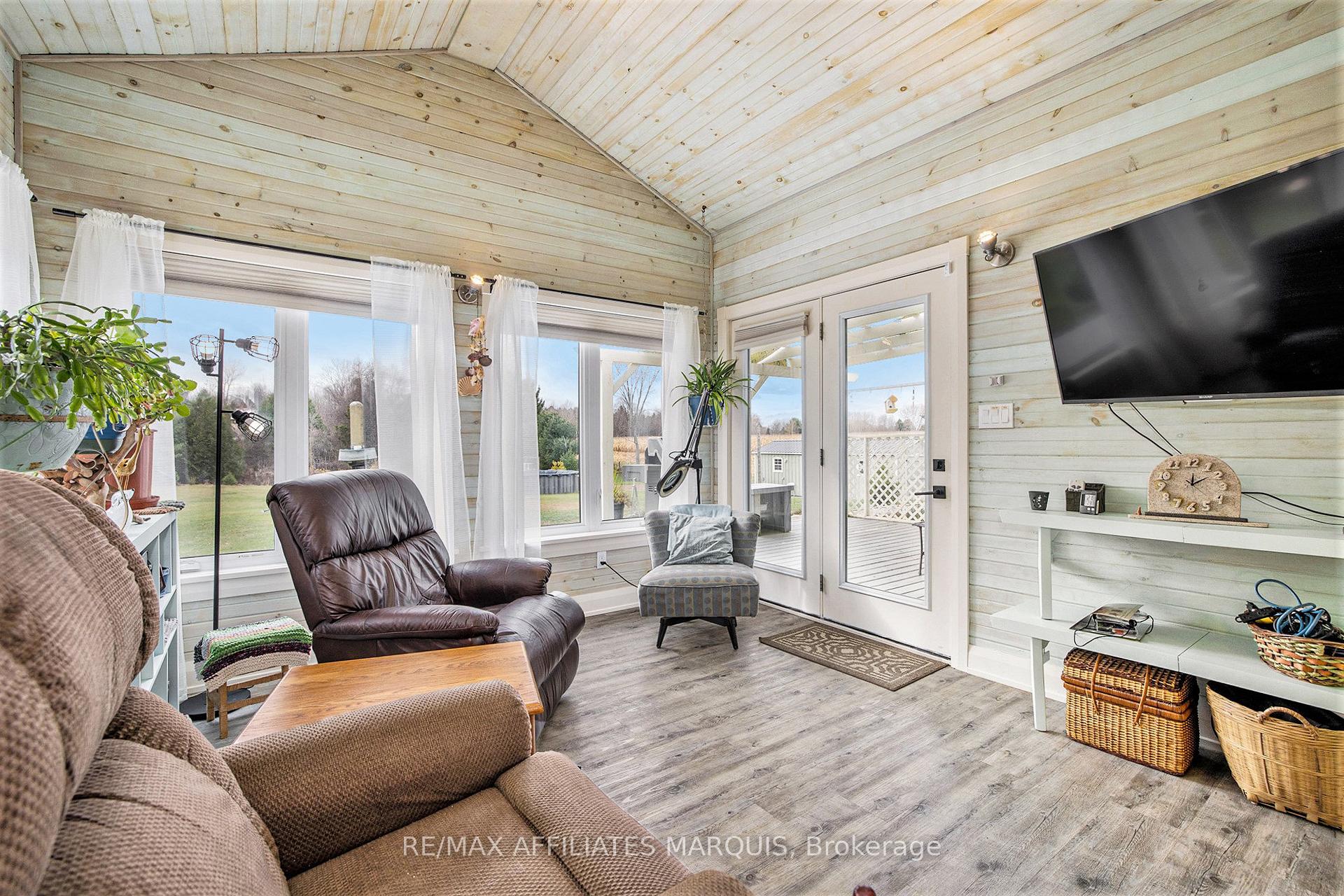 Photo 25 of 100 Summers Road, Rideau Lakes, Rideau Lakes (South Crosby) Twp — HOMEH