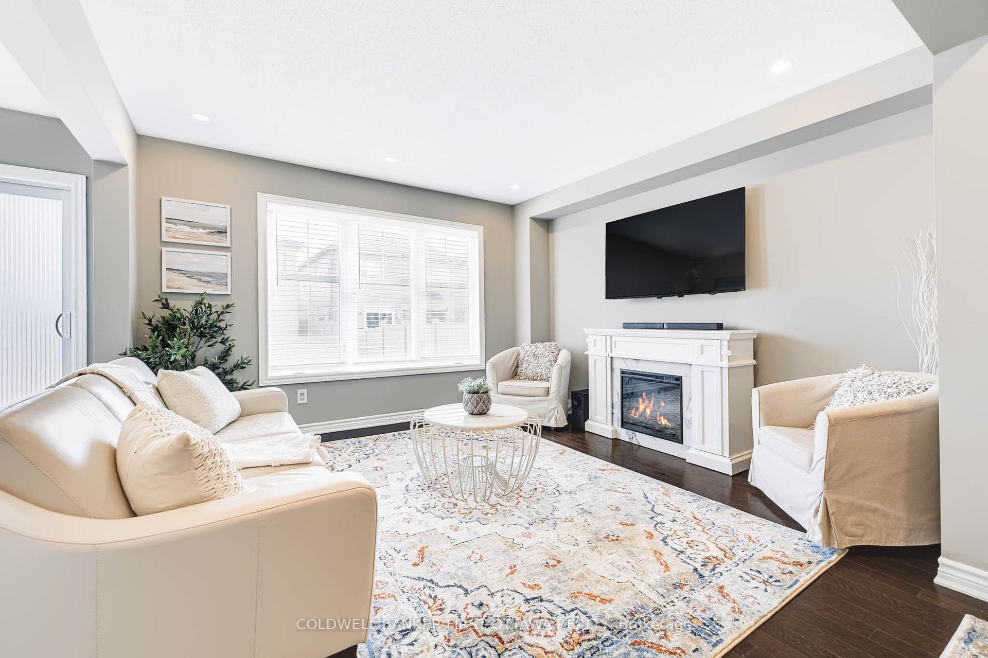 Photo 5 of 1001 Manege Street, Ottawa, Stittsville (South) — HOMEH
