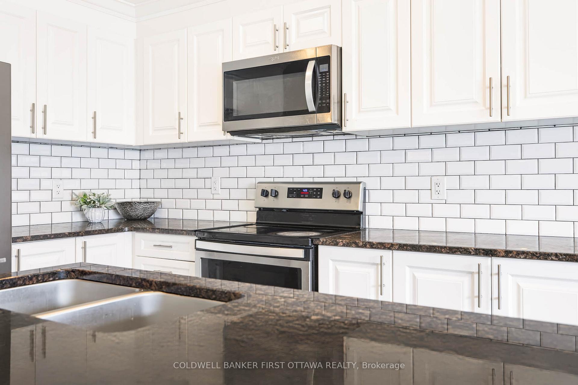 Photo 11 of 1001 Manege Street, Ottawa, Stittsville (South) — HOMEH