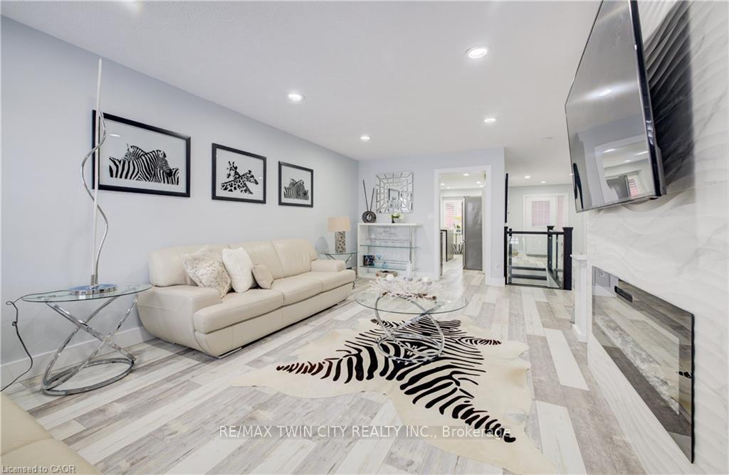 Photo 11 of Unit 18, 10 Isherwood Avenue, Cambridge, Galt City Centre — HOMEH