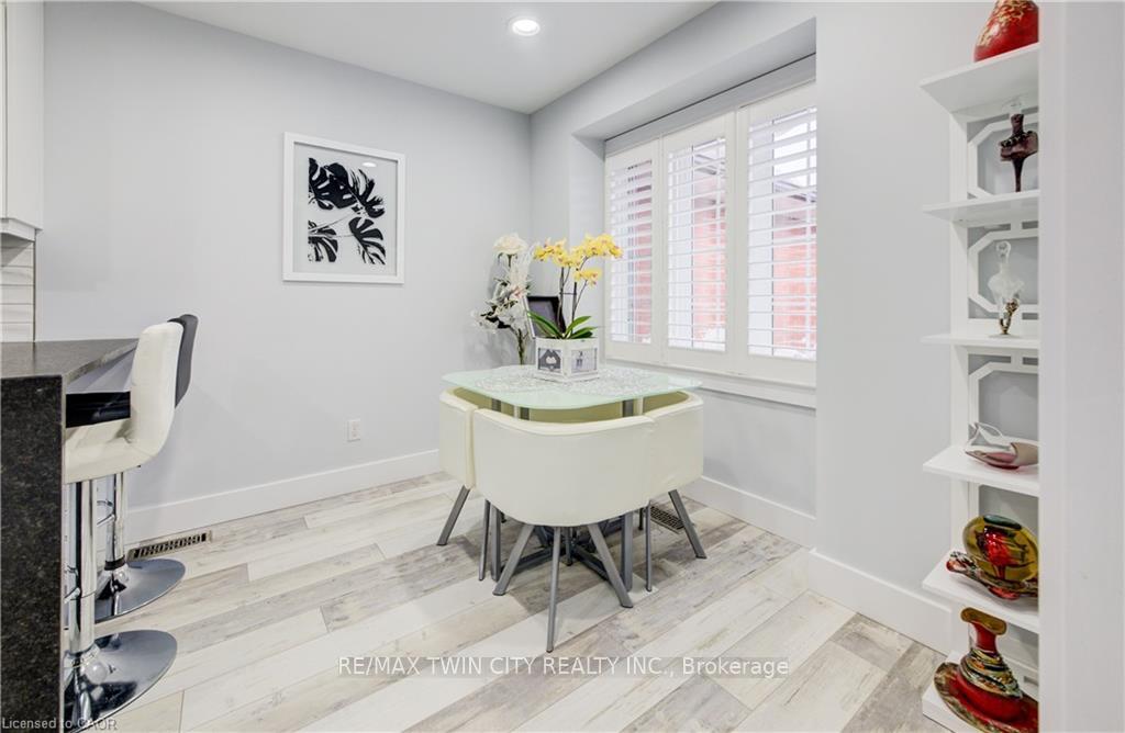 Photo 19 of Unit 18, 10 Isherwood Avenue, Cambridge, Galt City Centre — HOMEH