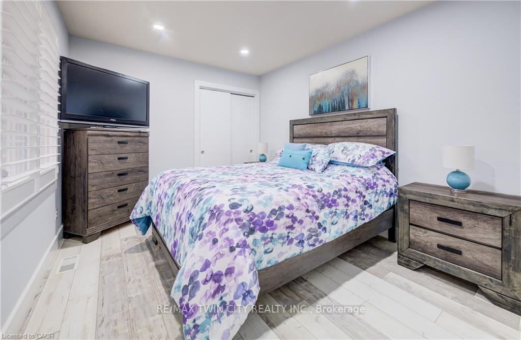 Photo 21 of Unit 18, 10 Isherwood Avenue, Cambridge, Galt City Centre — HOMEH
