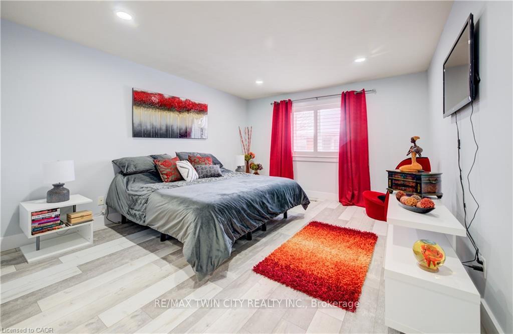 Photo 25 of Unit 18, 10 Isherwood Avenue, Cambridge, Galt City Centre — HOMEH