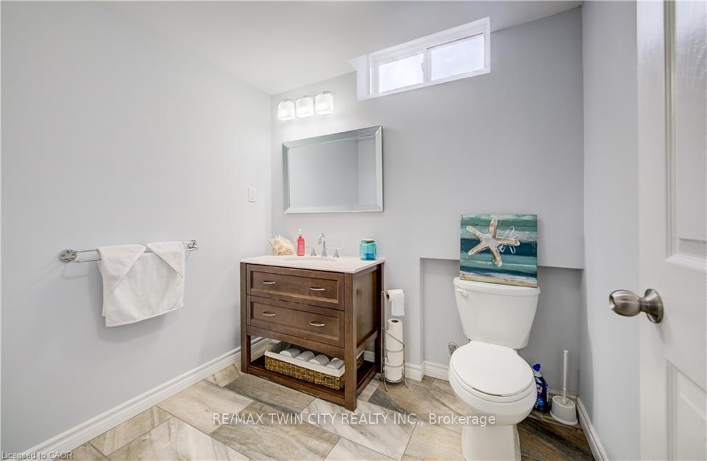 Photo 33 of Unit 18, 10 Isherwood Avenue, Cambridge, Galt City Centre — HOMEH