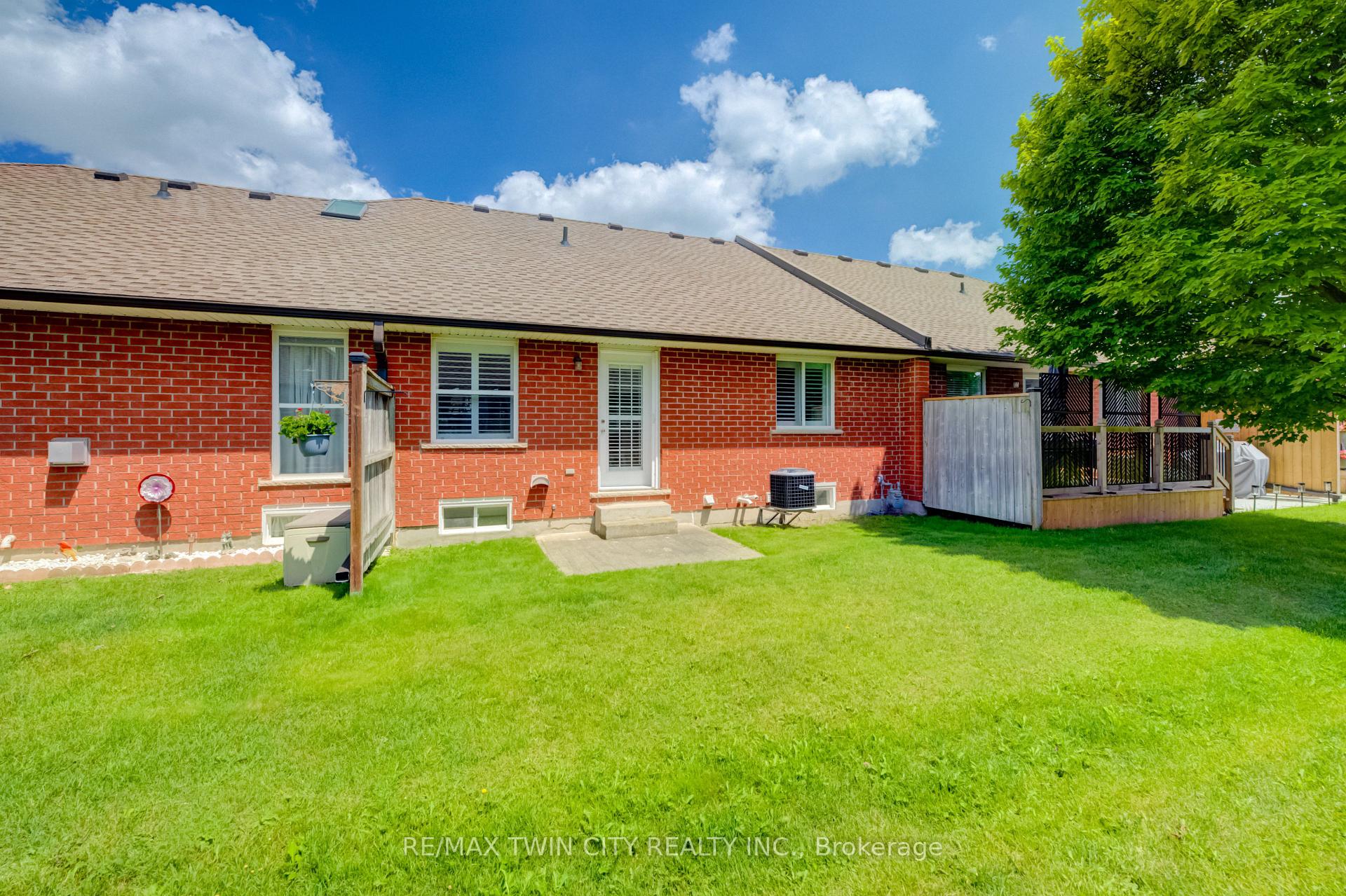 Photo 35 of Unit 18, 10 Isherwood Avenue, Cambridge, Galt City Centre — HOMEH