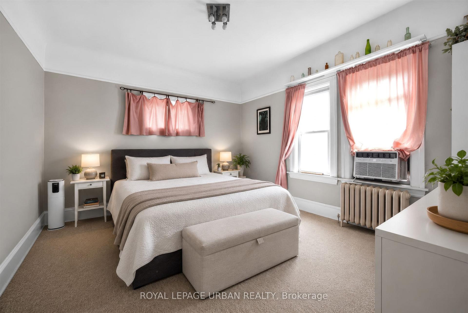 Photo 3 of 244 Indian Road, Toronto, High Park-Swansea — HOMEH