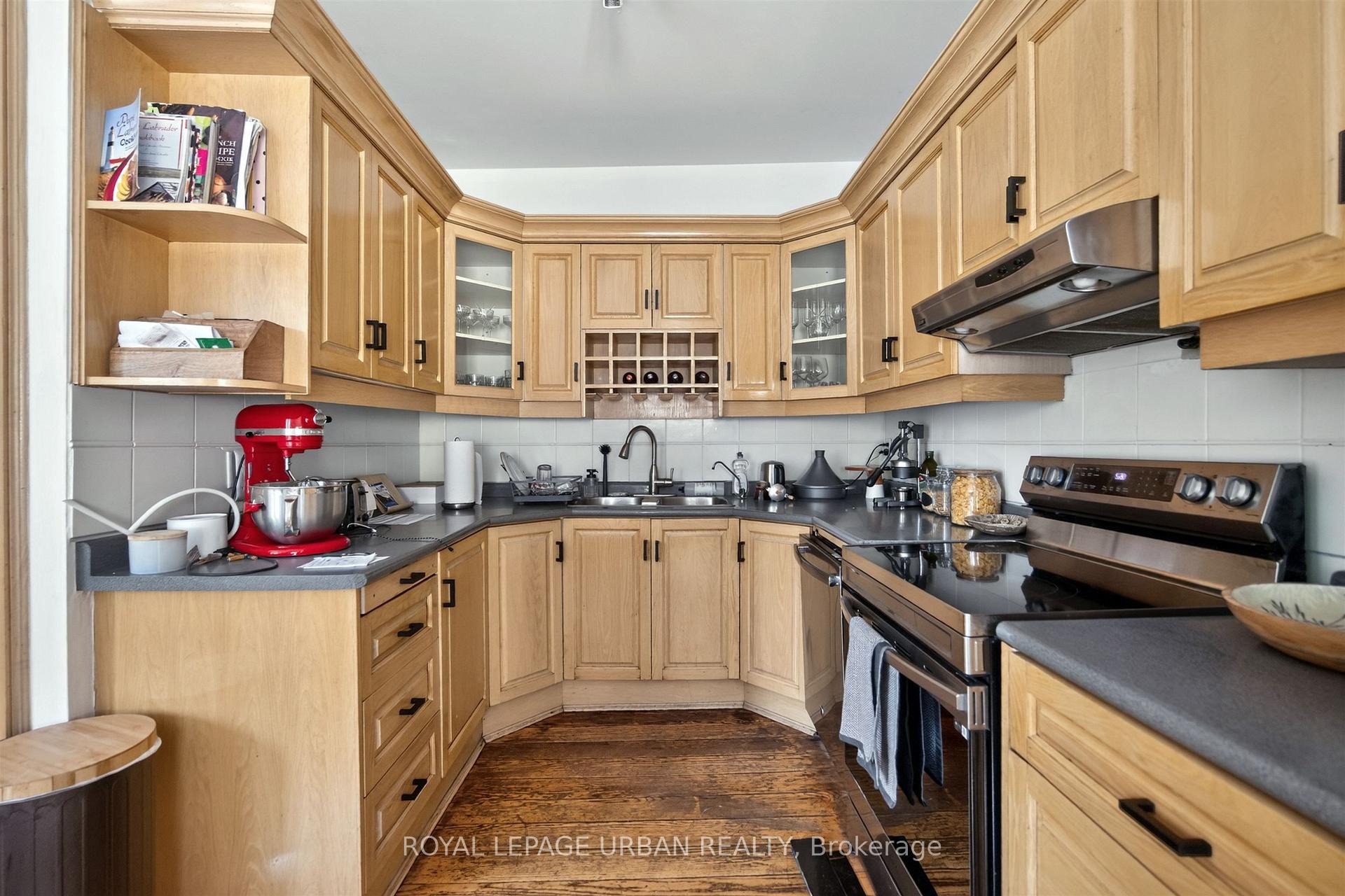 Photo 44 of 244 Indian Road, Toronto, High Park-Swansea — HOMEH