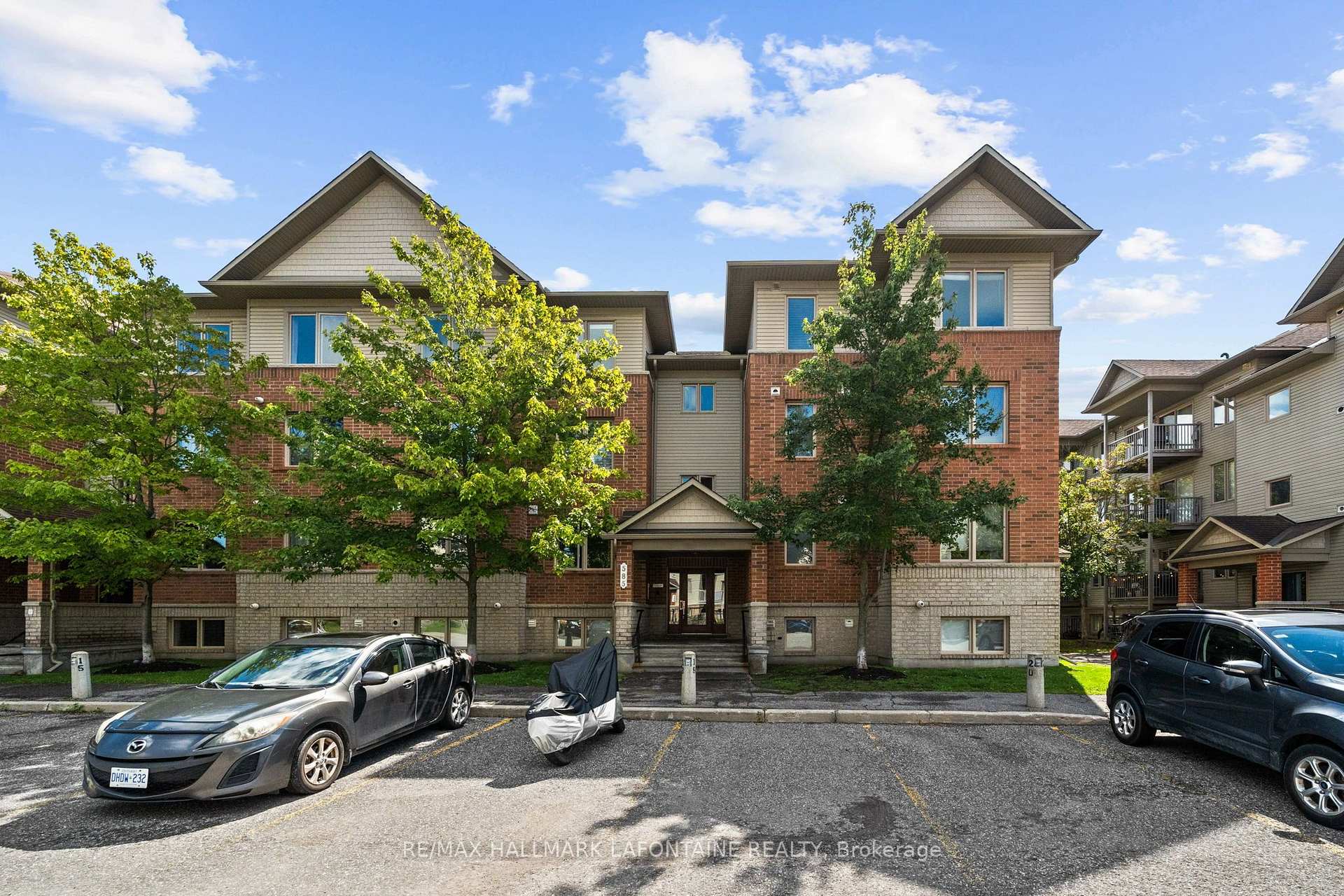 Photo of Unit 7, 585 Stonefield Private