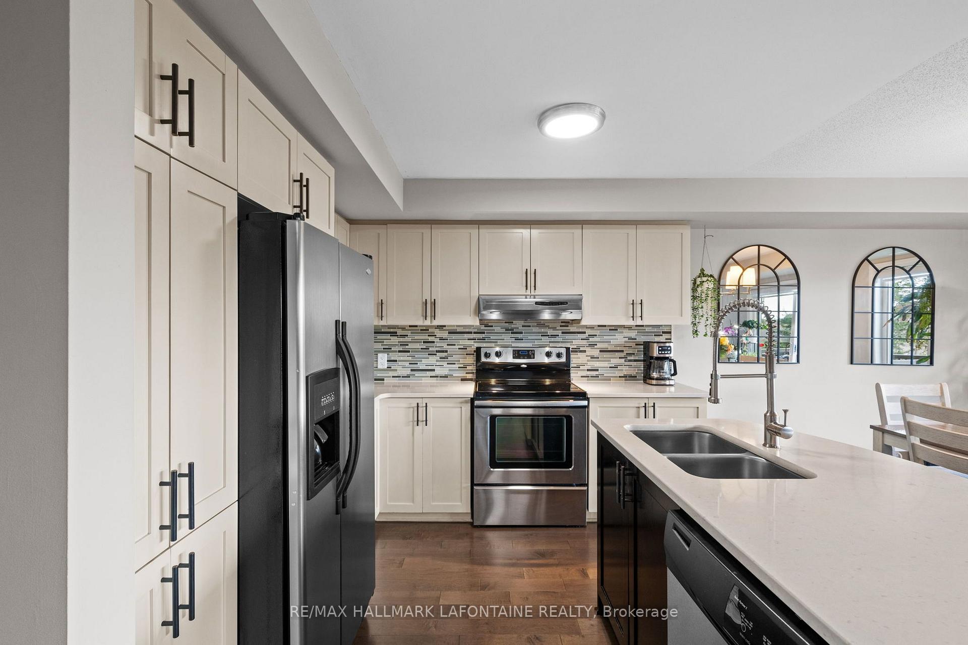 Photo 6 of Unit 7, 585 Stonefield Private, Ottawa, Barrhaven East — HOMEH