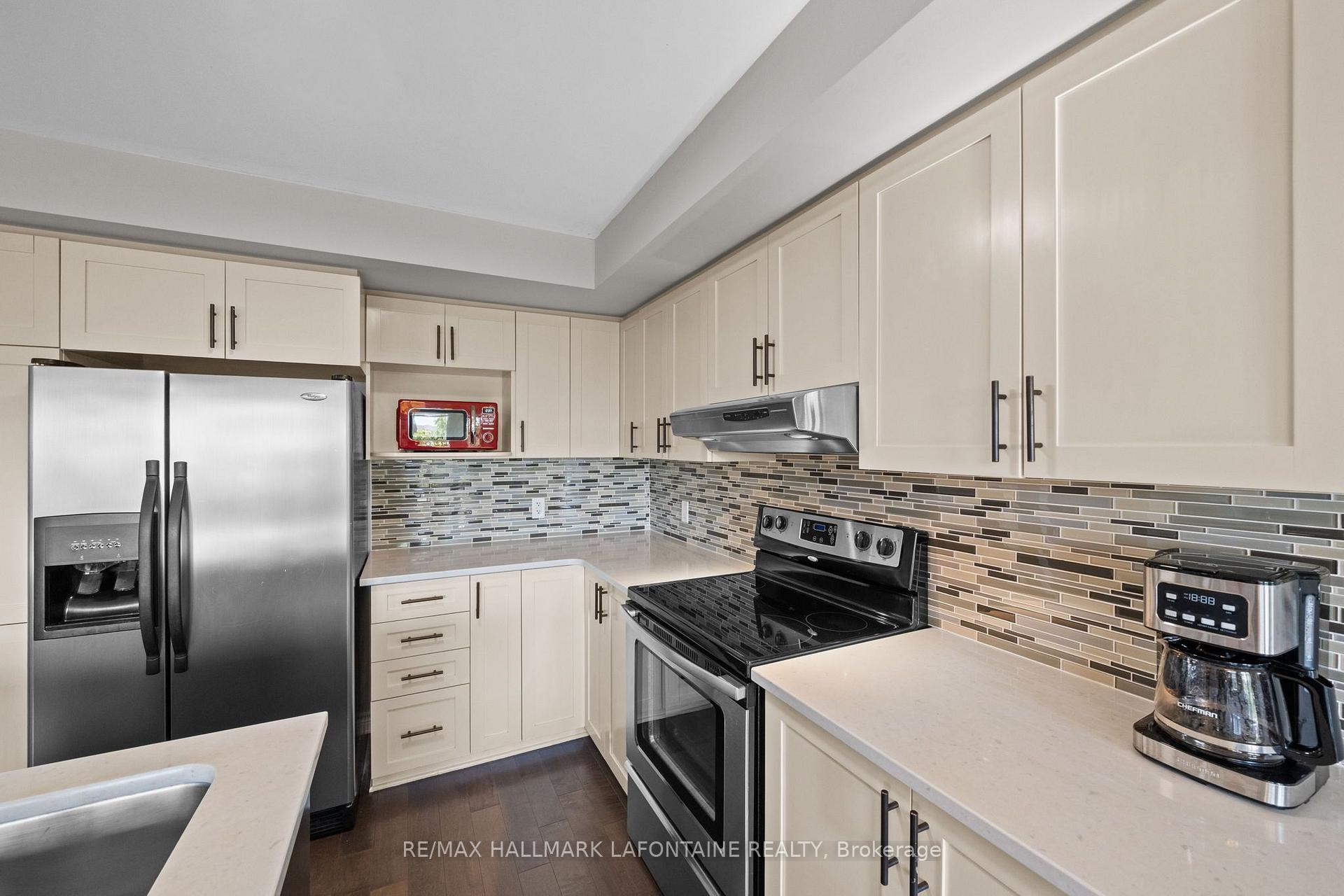Photo 7 of Unit 7, 585 Stonefield Private, Ottawa, Barrhaven East — HOMEH