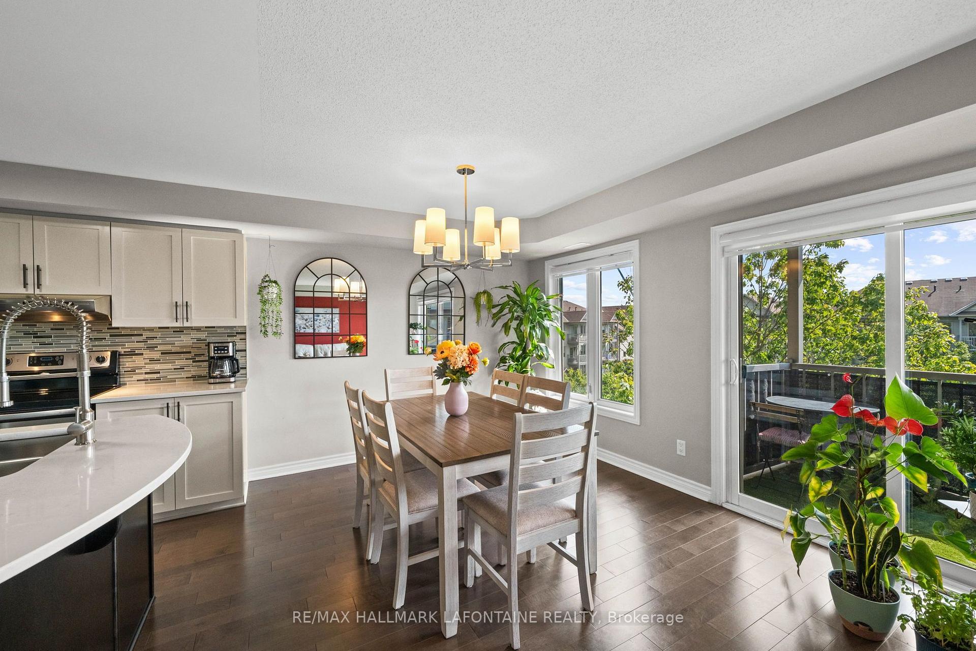 Photo 9 of Unit 7, 585 Stonefield Private, Ottawa, Barrhaven East — HOMEH
