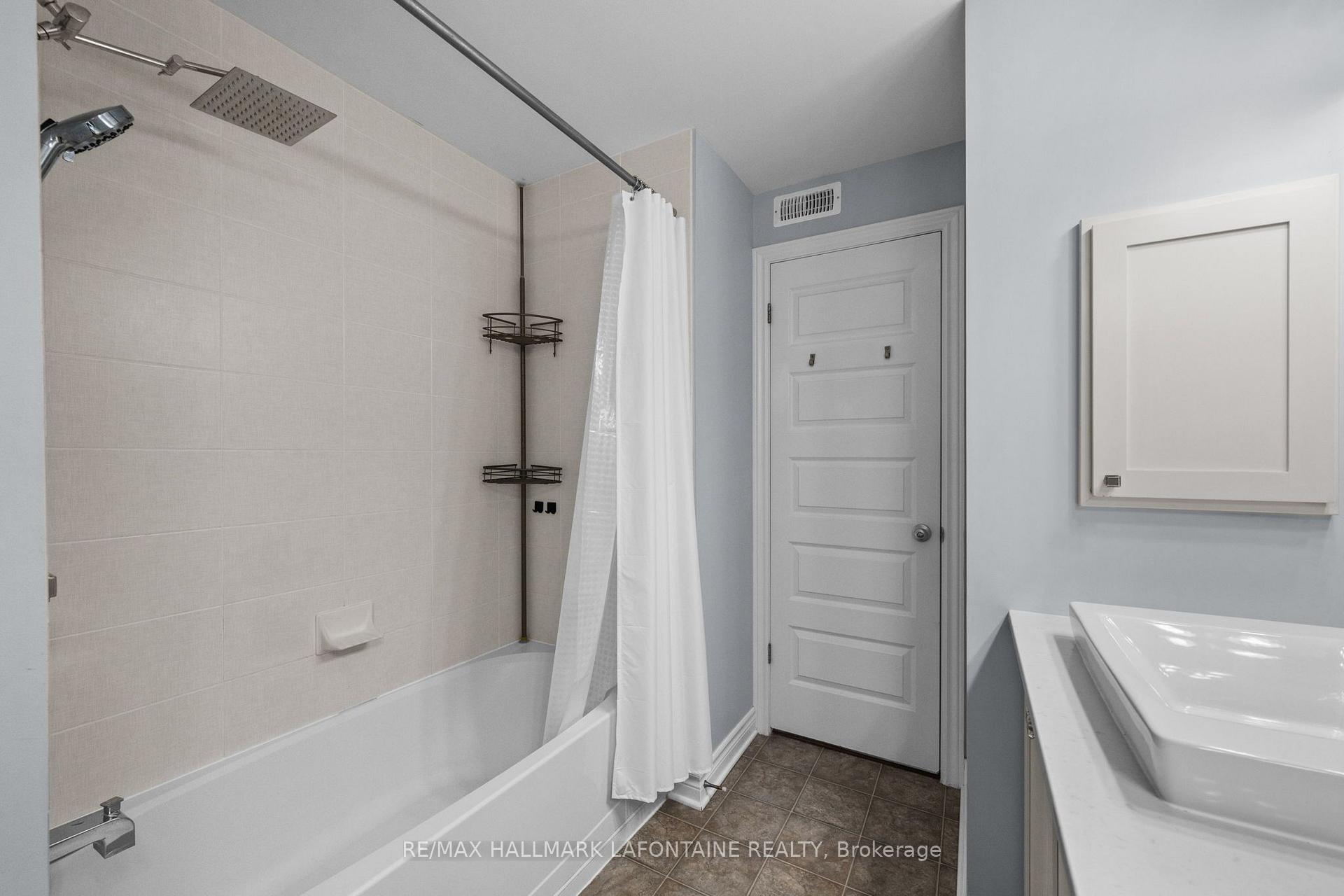 Photo 21 of Unit 7, 585 Stonefield Private, Ottawa, Barrhaven East — HOMEH