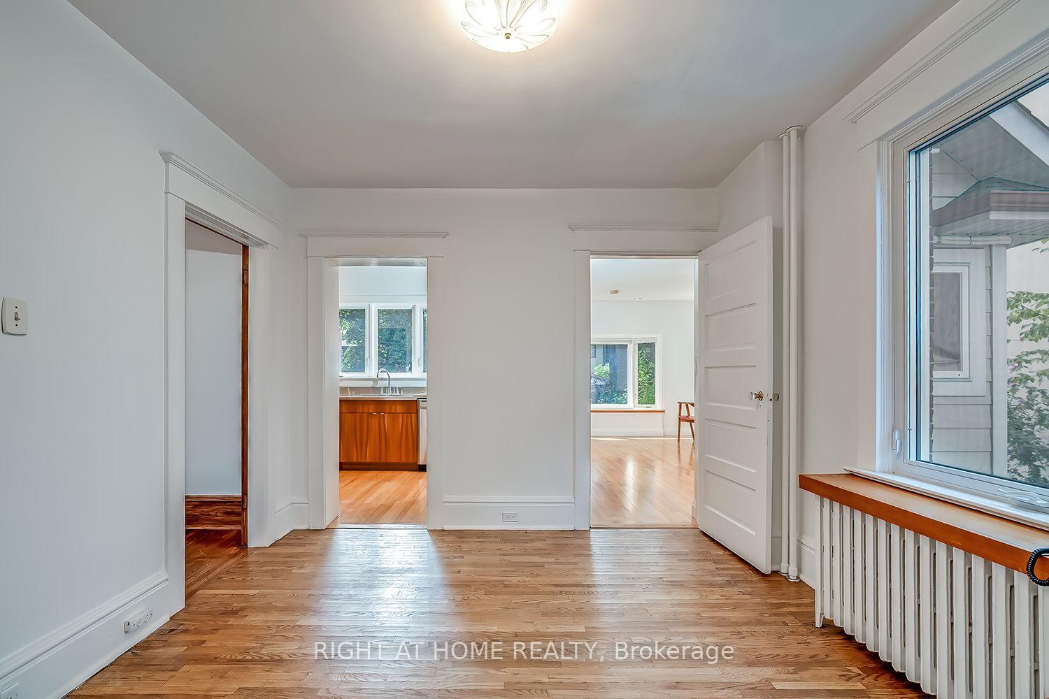 Photo 16 of 32 Belcourt Road, Toronto, Mount Pleasant East — HOMEH
