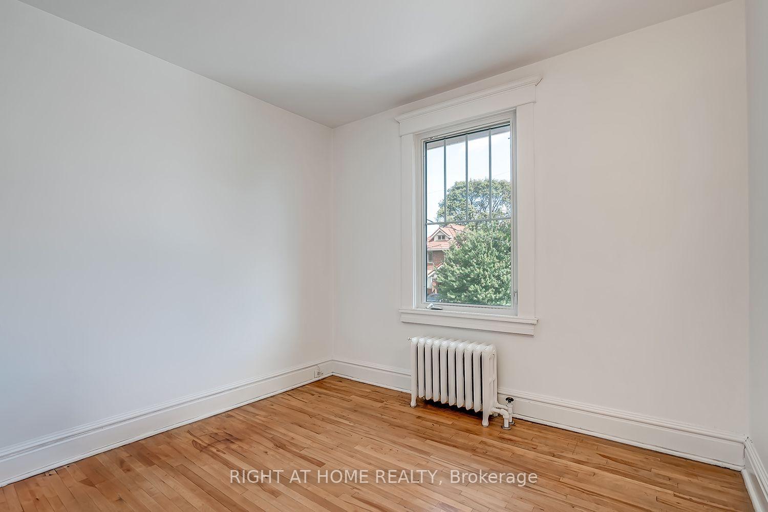 Photo 29 of 32 Belcourt Road, Toronto, Mount Pleasant East — HOMEH
