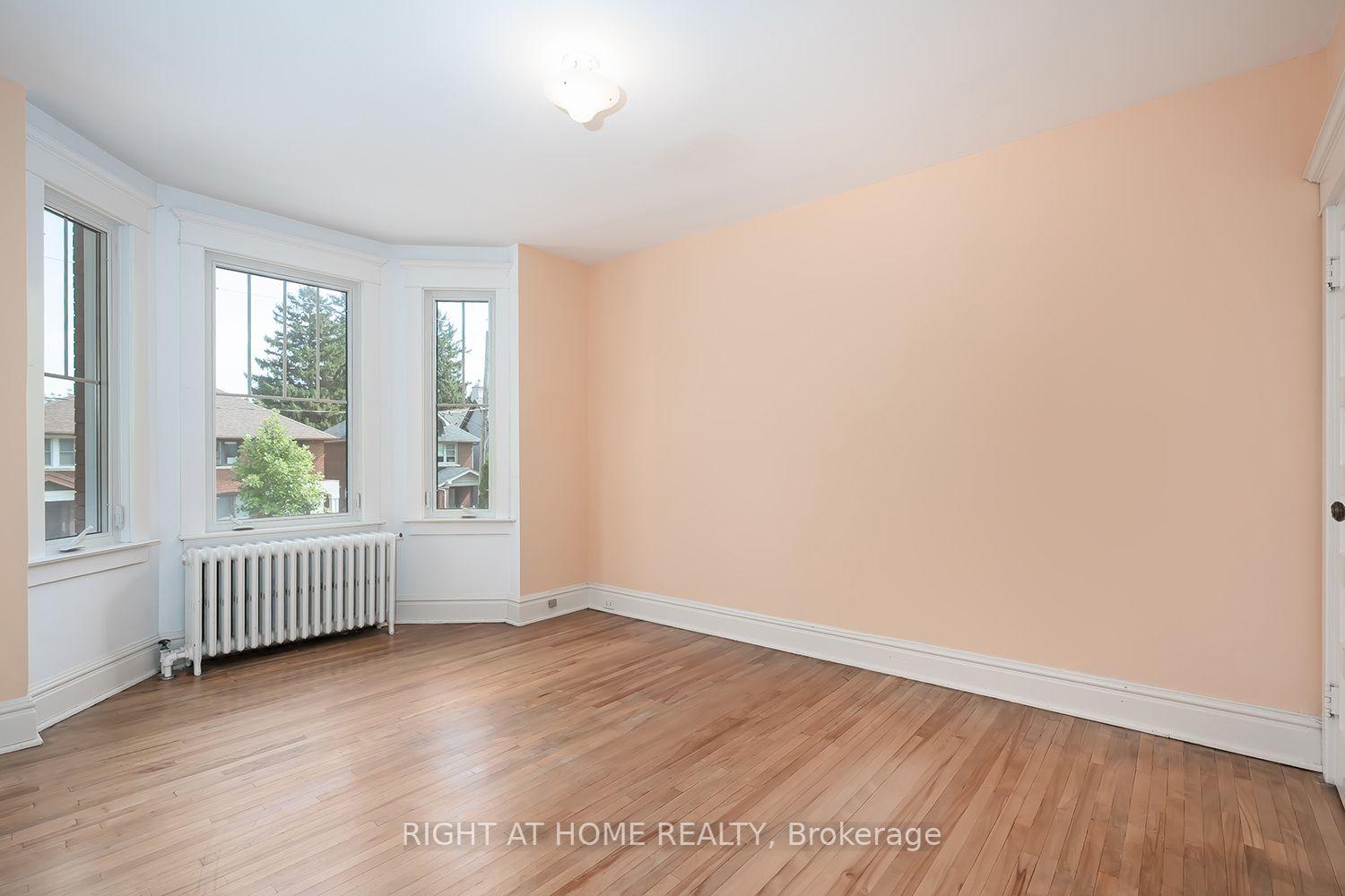 Photo 31 of 32 Belcourt Road, Toronto, Mount Pleasant East — HOMEH