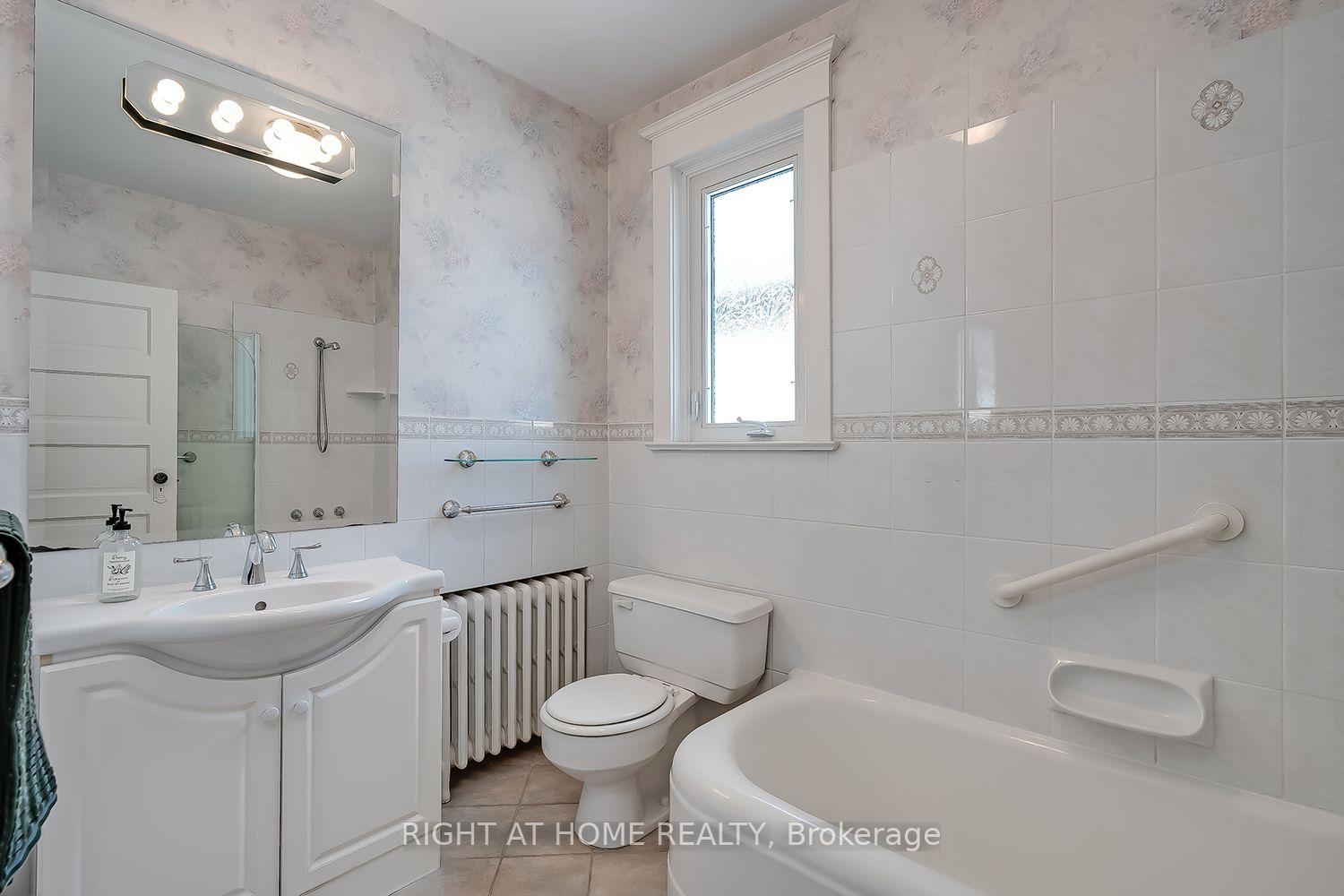 Photo 43 of 32 Belcourt Road, Toronto, Mount Pleasant East — HOMEH