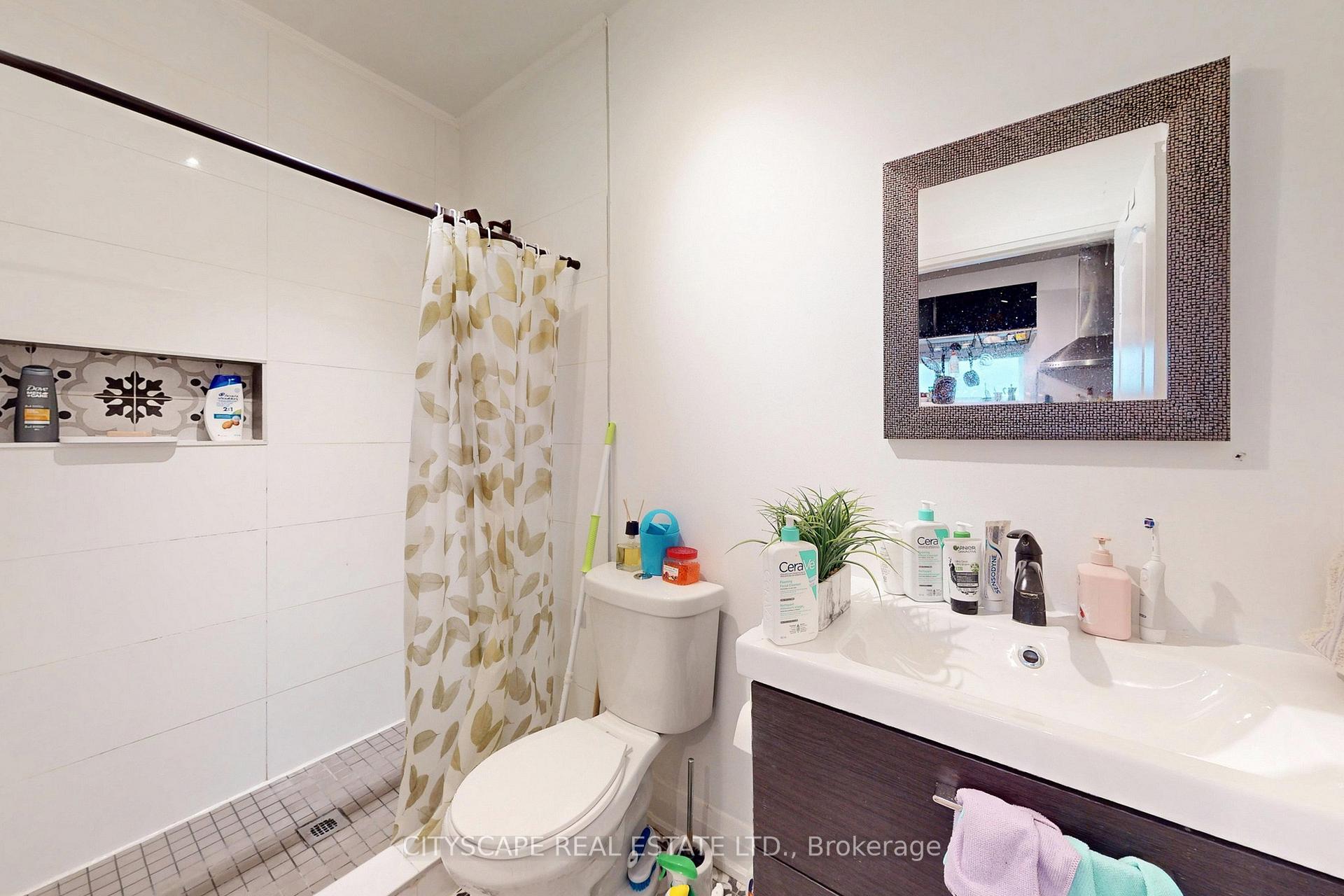 Photo 23 of 467 Keele Street, Toronto, Junction Area — HOMEH