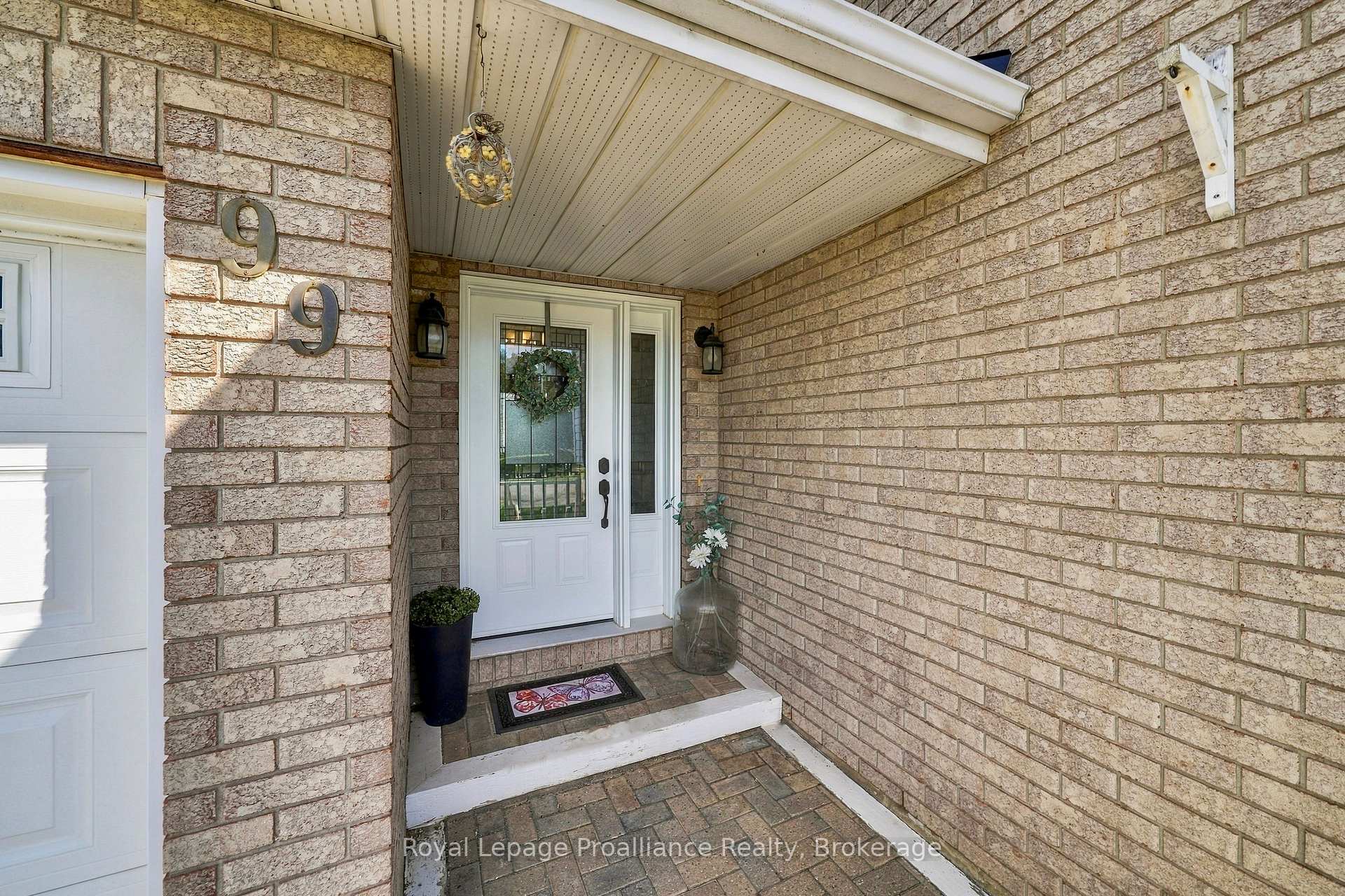 Photo 4 of 99 Westwind Crescent, Prince Edward County, Wellington Ward — HOMEH
