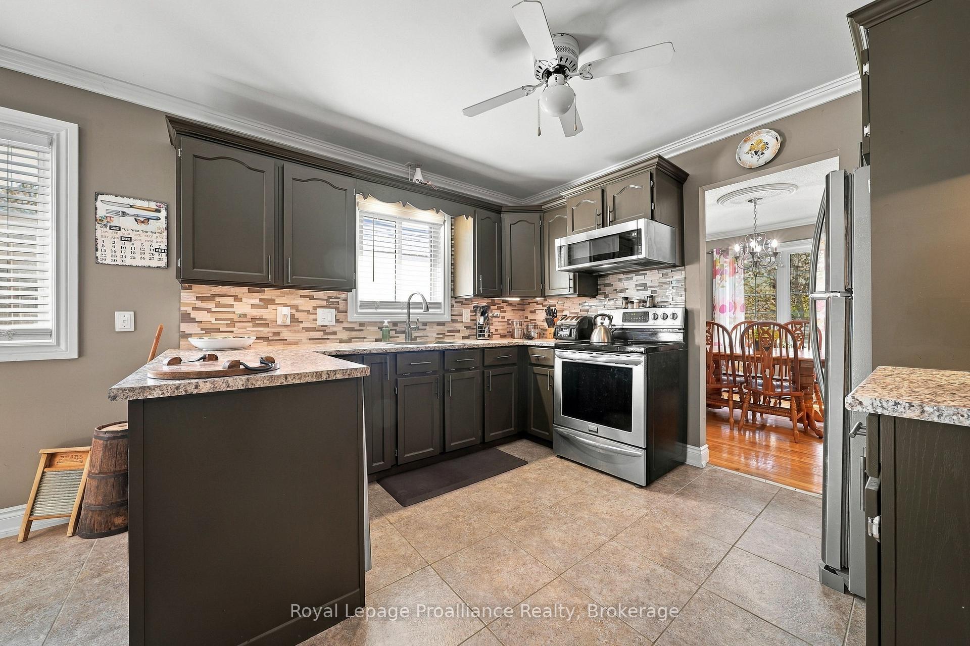 Photo 15 of 99 Westwind Crescent, Prince Edward County, Wellington Ward — HOMEH