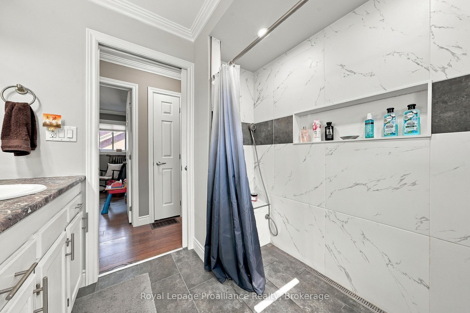 Photo 18 of 99 Westwind Crescent, Prince Edward County, Wellington Ward — HOMEH