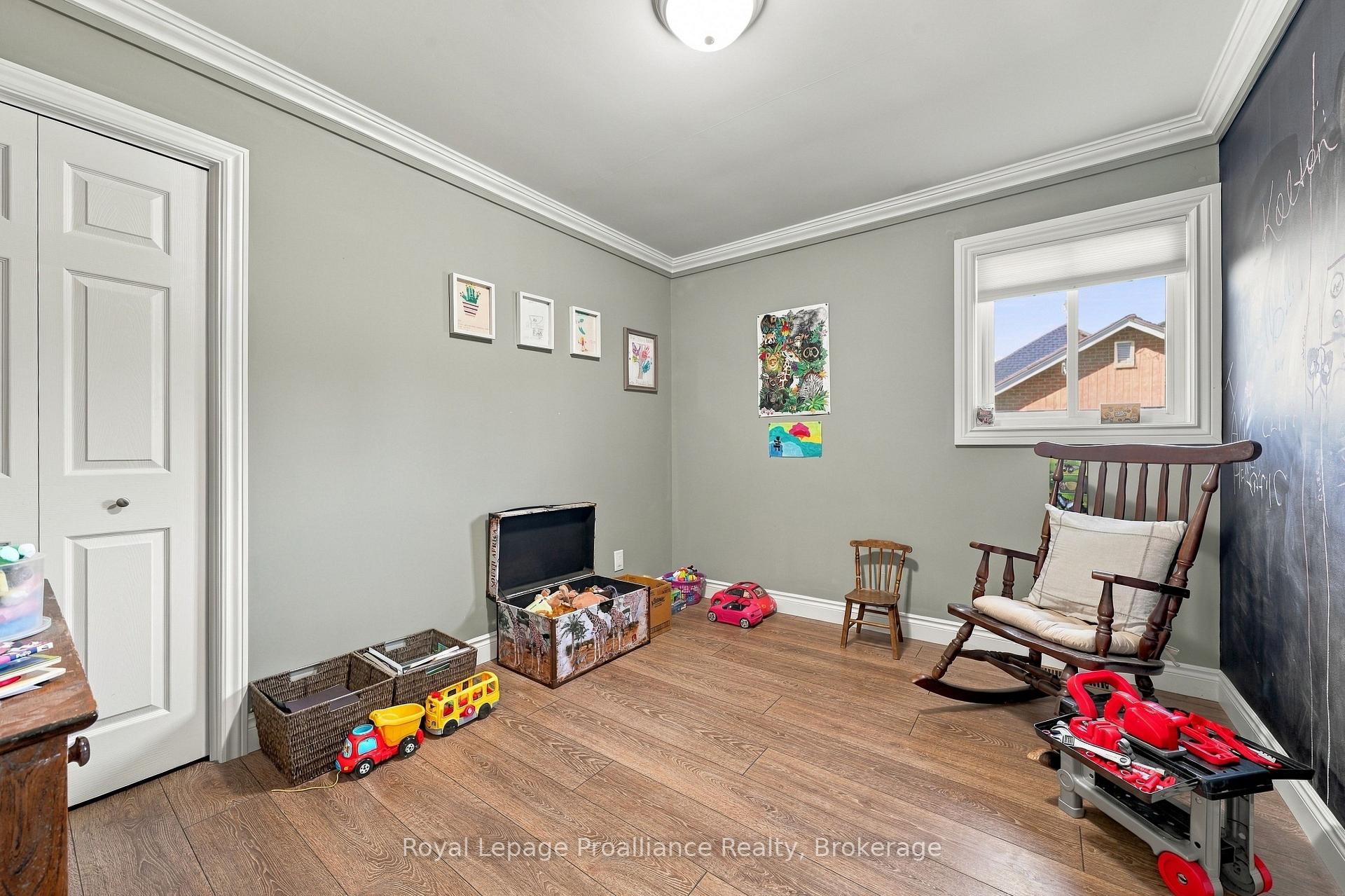 Photo 23 of 99 Westwind Crescent, Prince Edward County, Wellington Ward — HOMEH