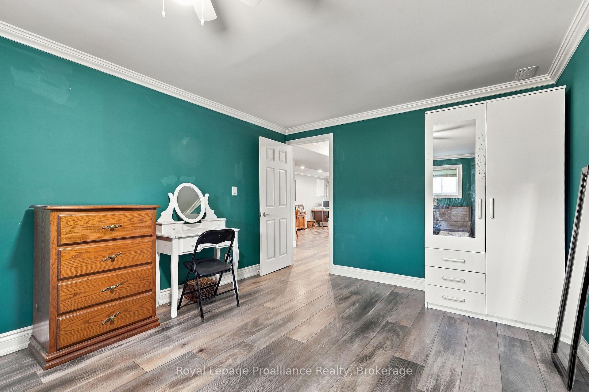 Photo 24 of 99 Westwind Crescent, Prince Edward County, Wellington Ward — HOMEH