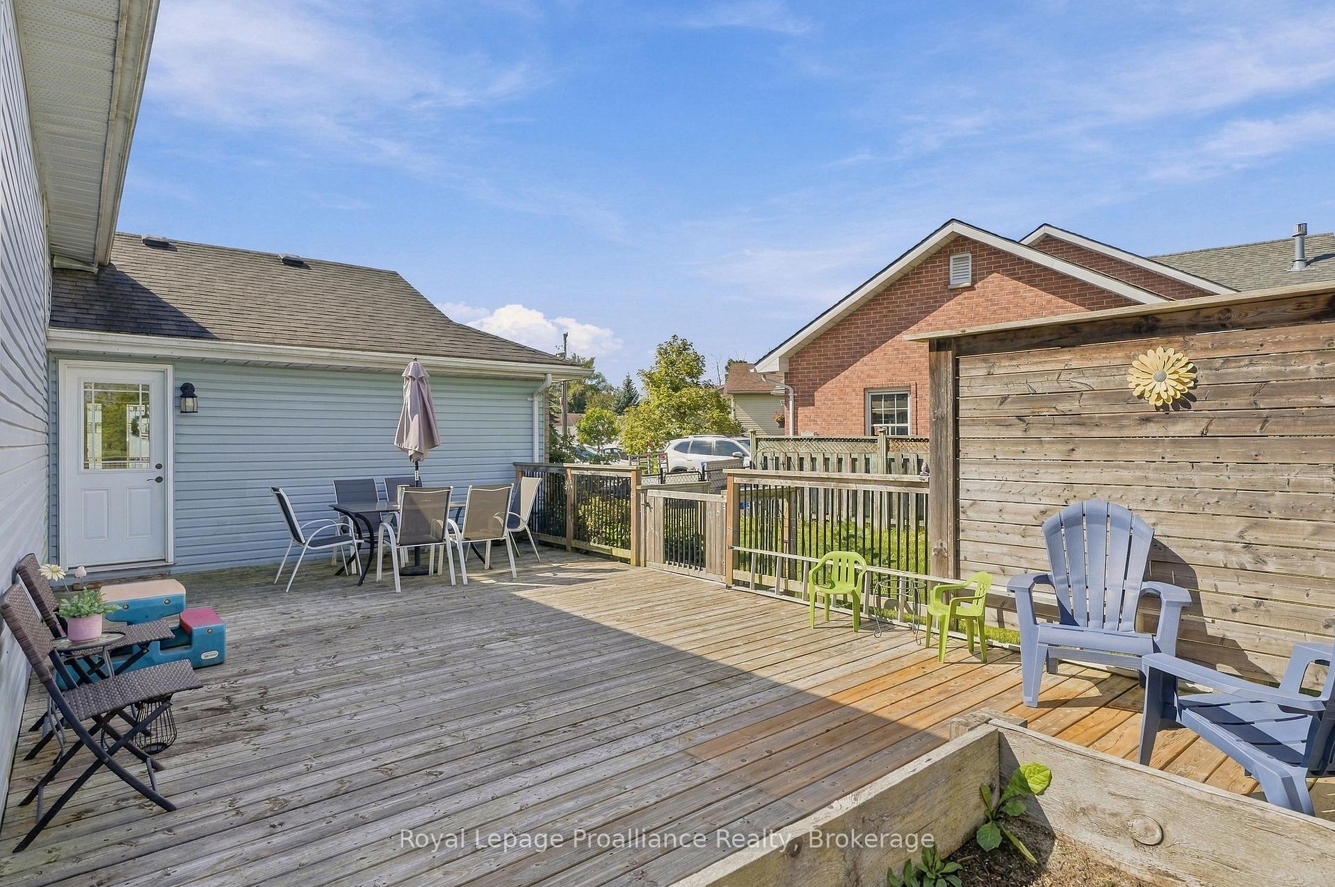 Photo 33 of 99 Westwind Crescent, Prince Edward County, Wellington Ward — HOMEH