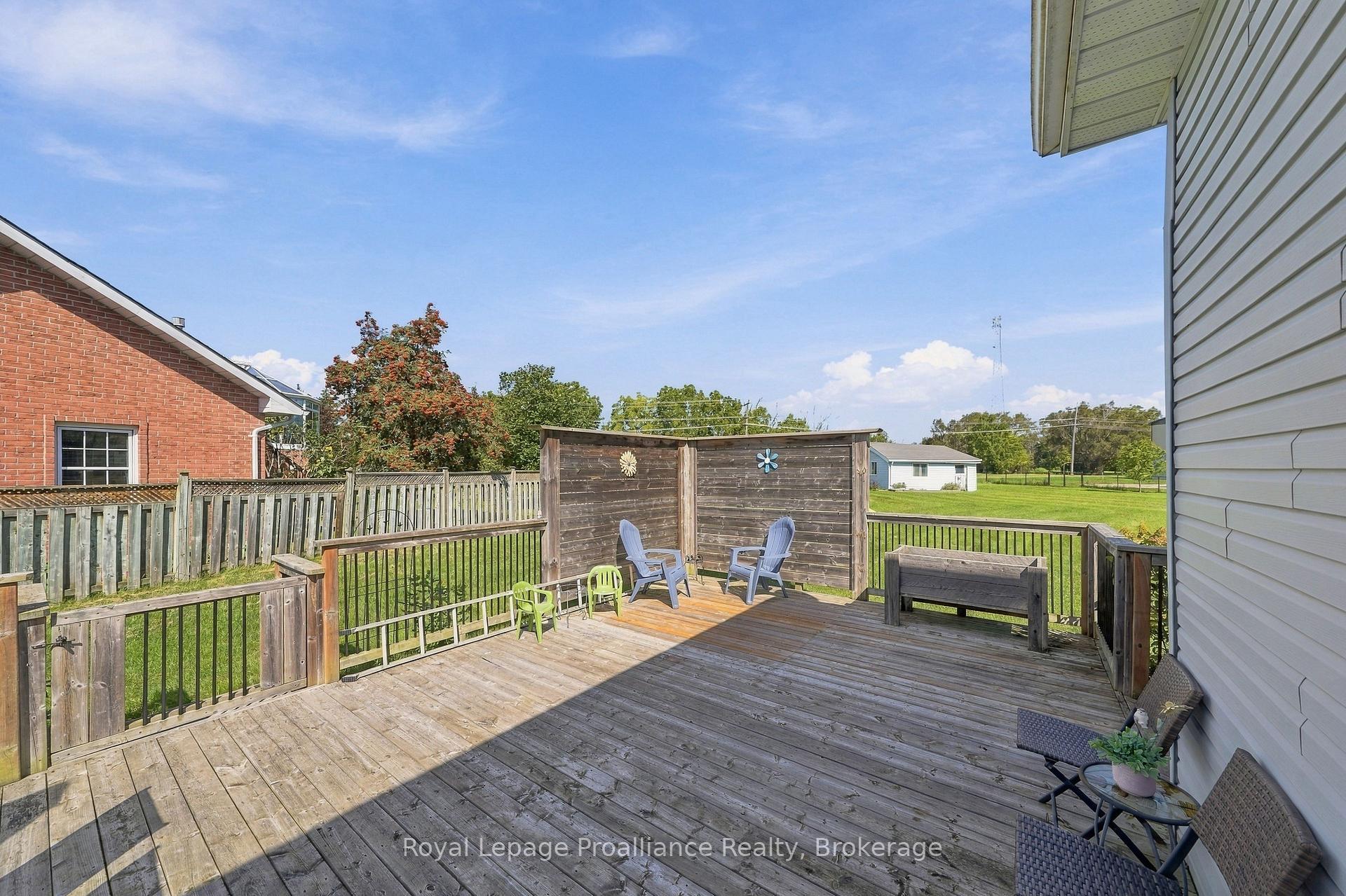 Photo 36 of 99 Westwind Crescent, Prince Edward County, Wellington Ward — HOMEH