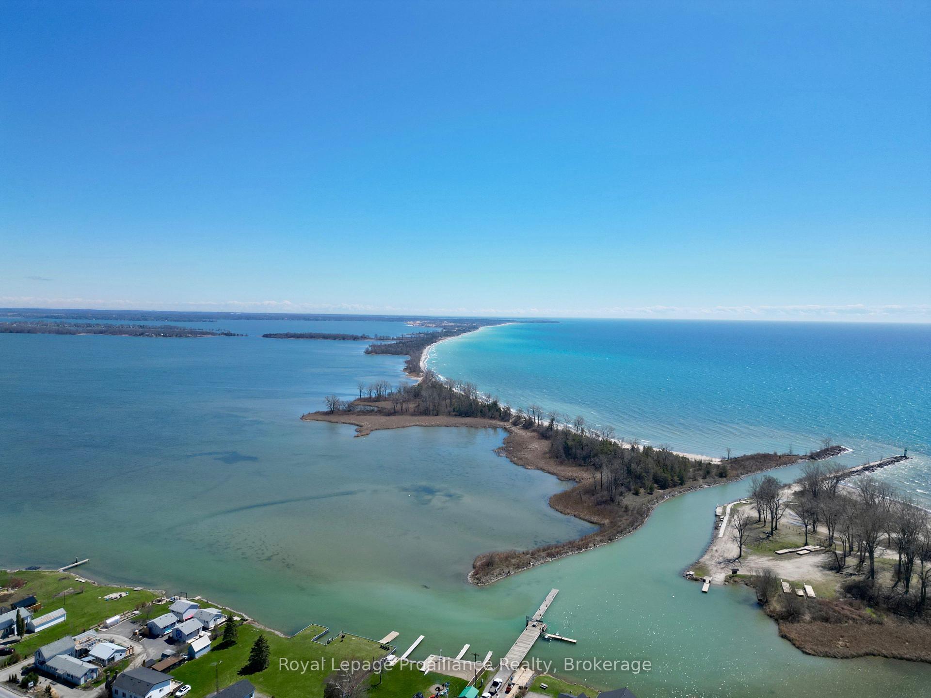 Photo 38 of 99 Westwind Crescent, Prince Edward County, Wellington Ward — HOMEH
