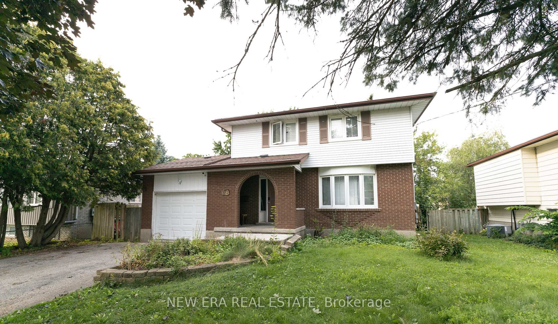 Photo 12 of 58 Amherst Drive, Kitchener, Lower Doon — HOMEH