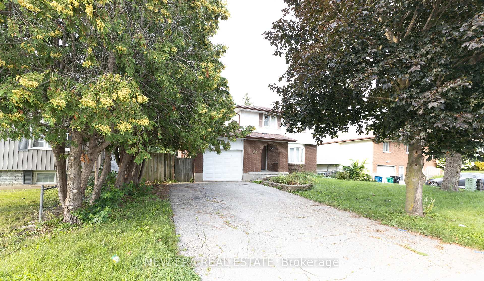 Photo 14 of 58 Amherst Drive, Kitchener, Lower Doon — HOMEH