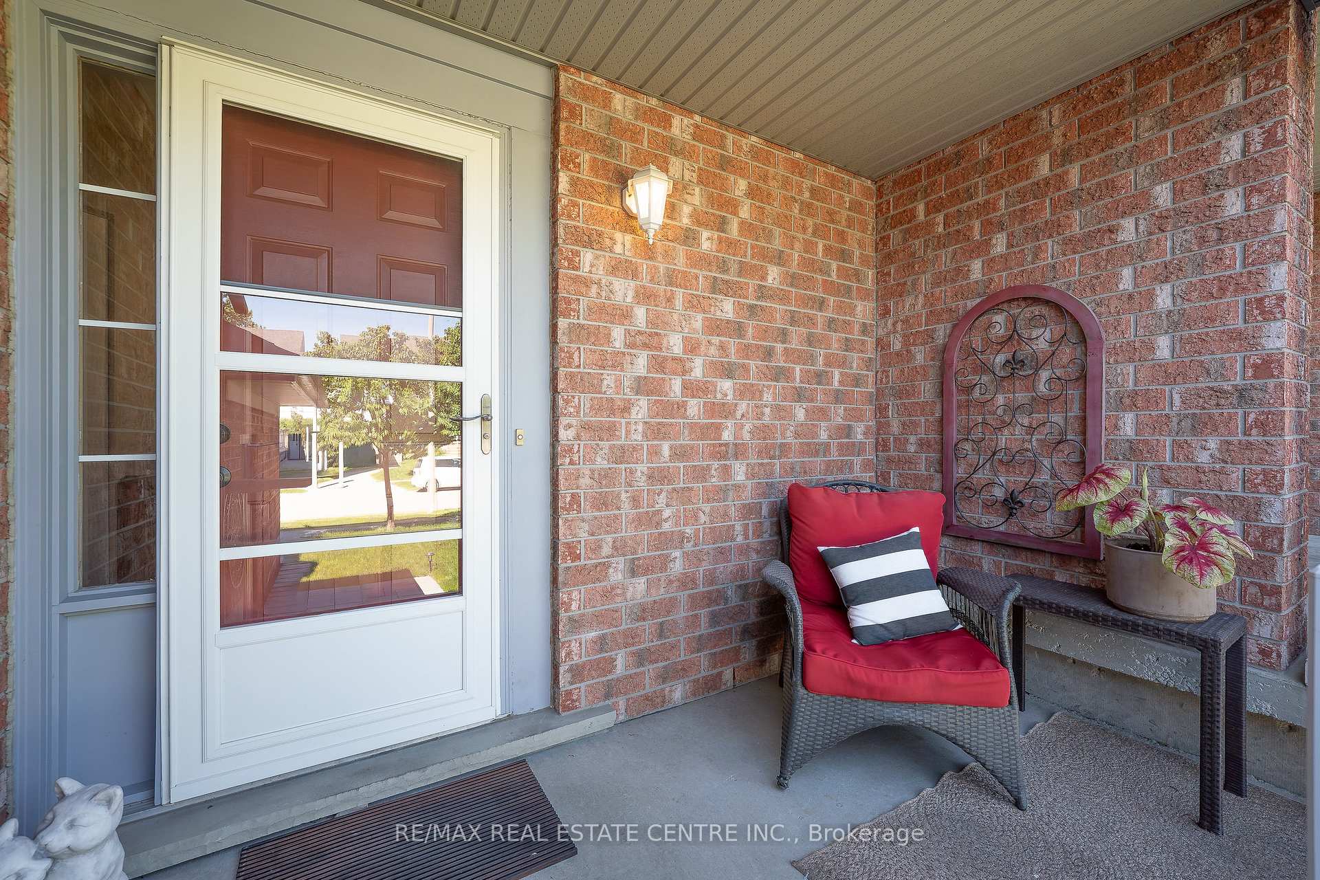 Photo 5 of 49 Elma Place, Cambridge, Hespeler Village — HOMEH