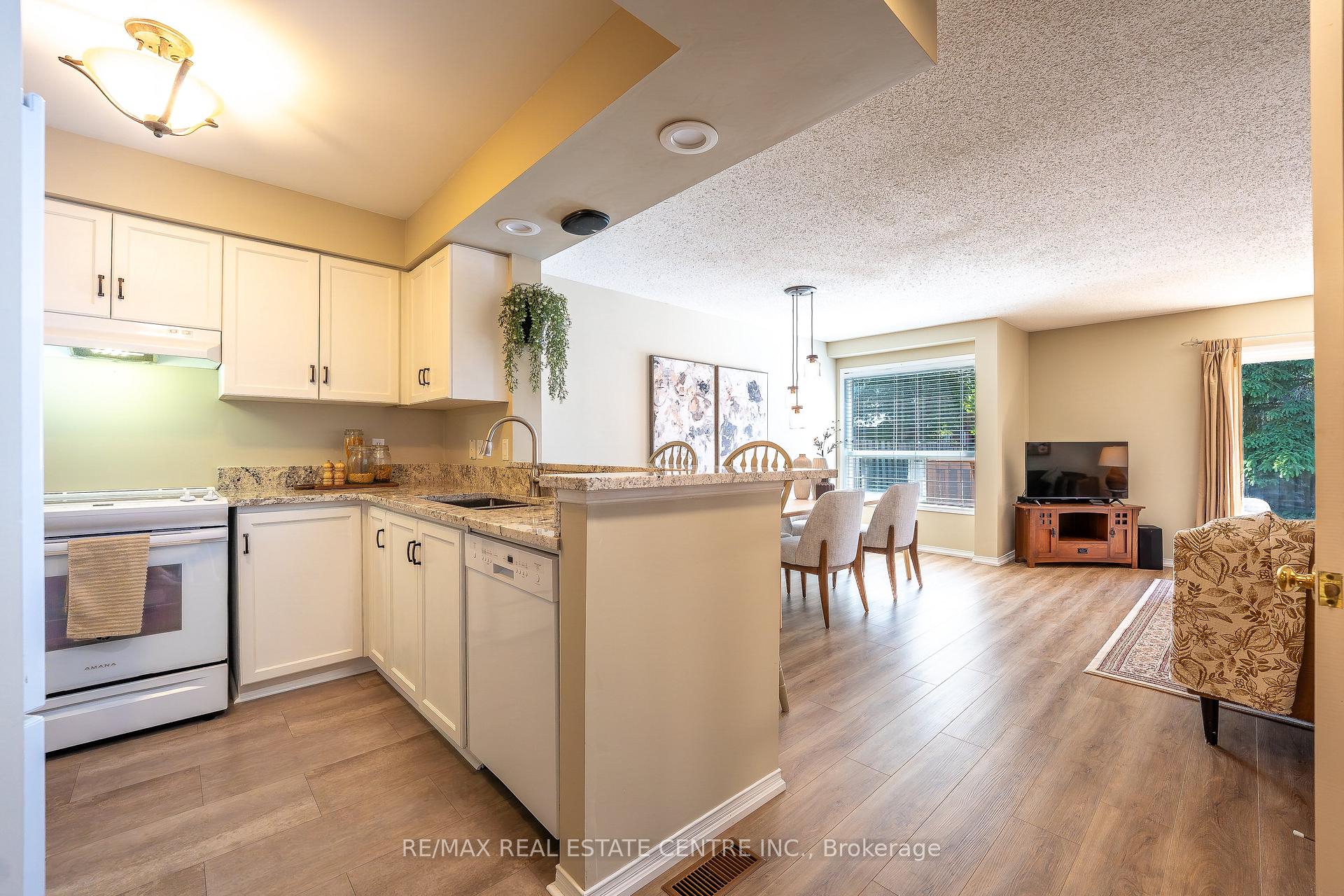 Photo 10 of 49 Elma Place, Cambridge, Hespeler Village — HOMEH