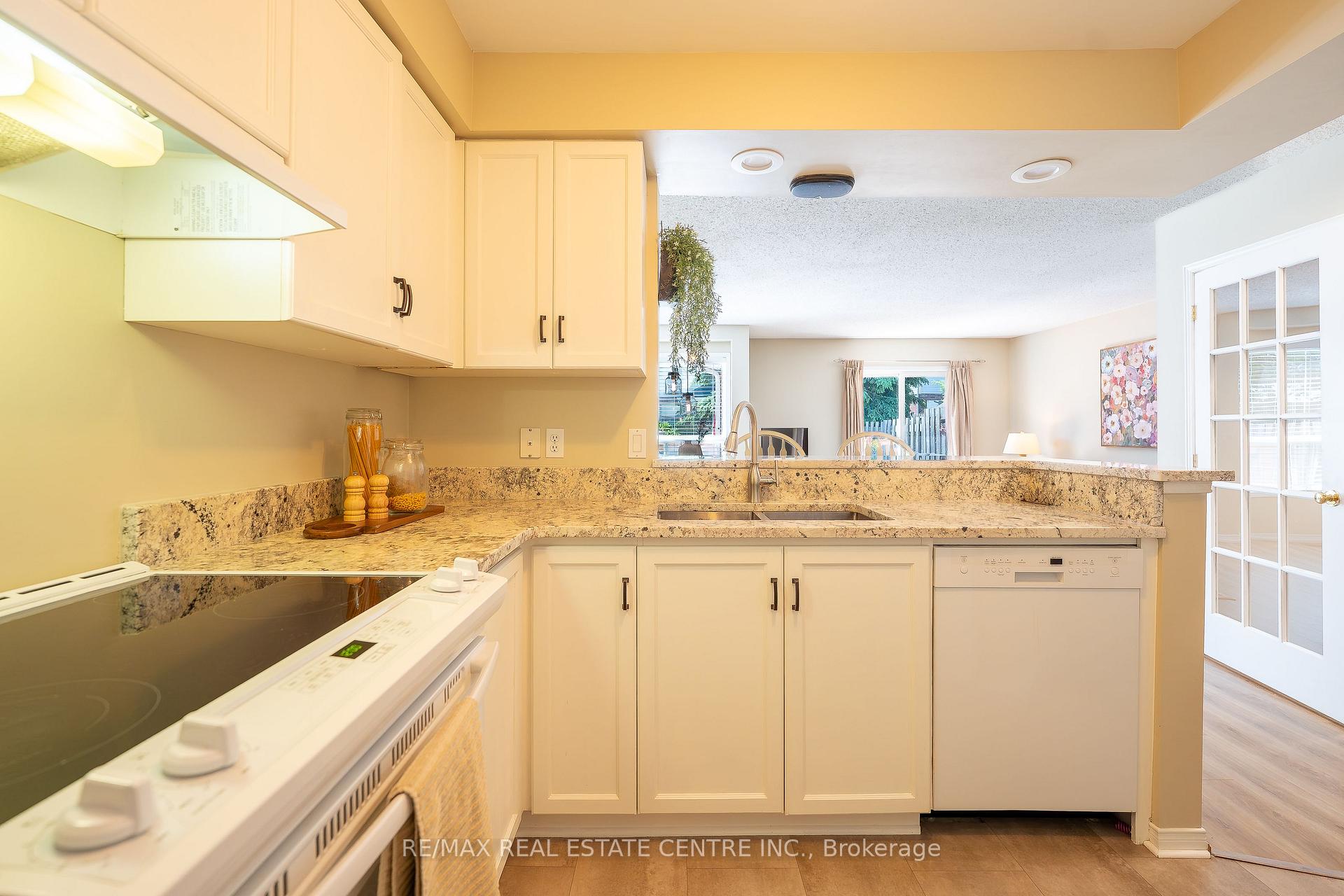Photo 13 of 49 Elma Place, Cambridge, Hespeler Village — HOMEH