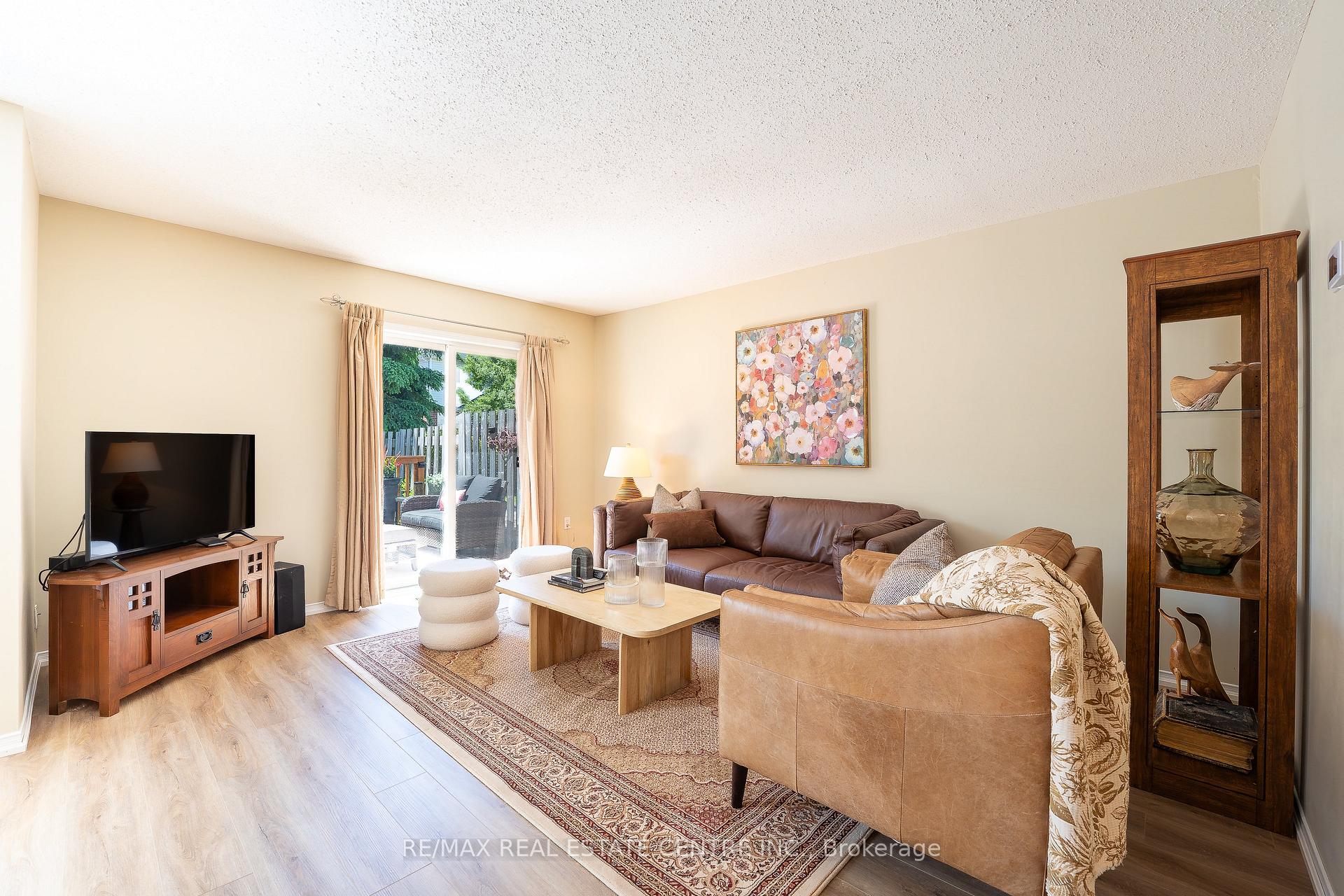 Photo 18 of 49 Elma Place, Cambridge, Hespeler Village — HOMEH
