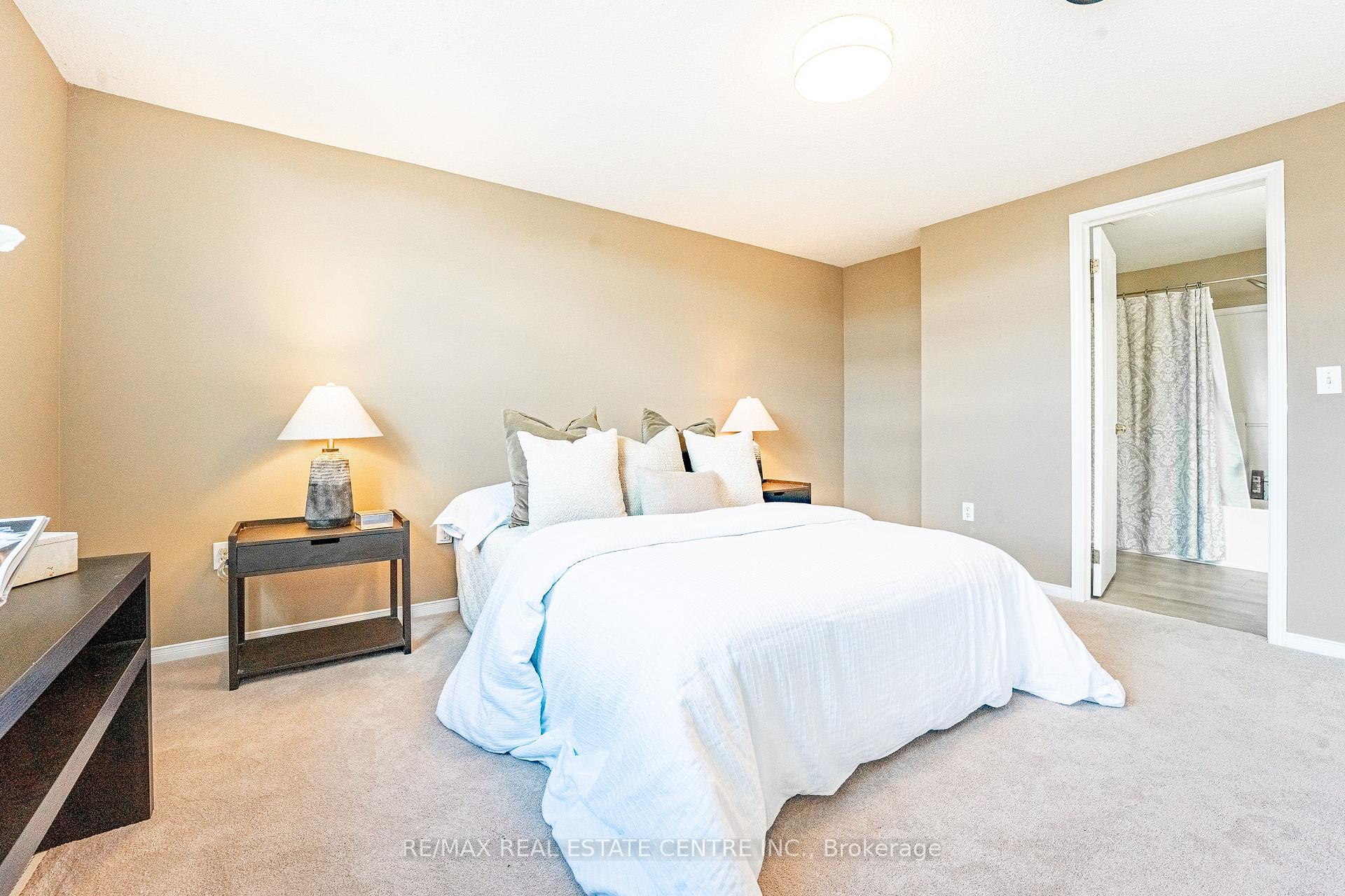 Photo 22 of 49 Elma Place, Cambridge, Hespeler Village — HOMEH
